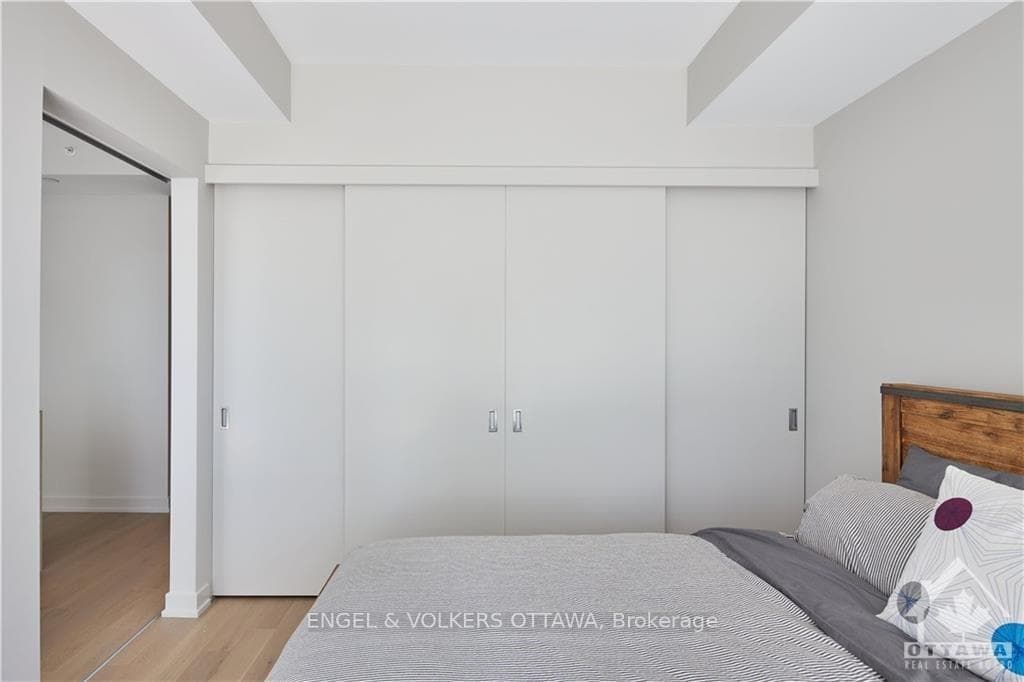 101 QUEEN Street Unit 1210 photo 10
