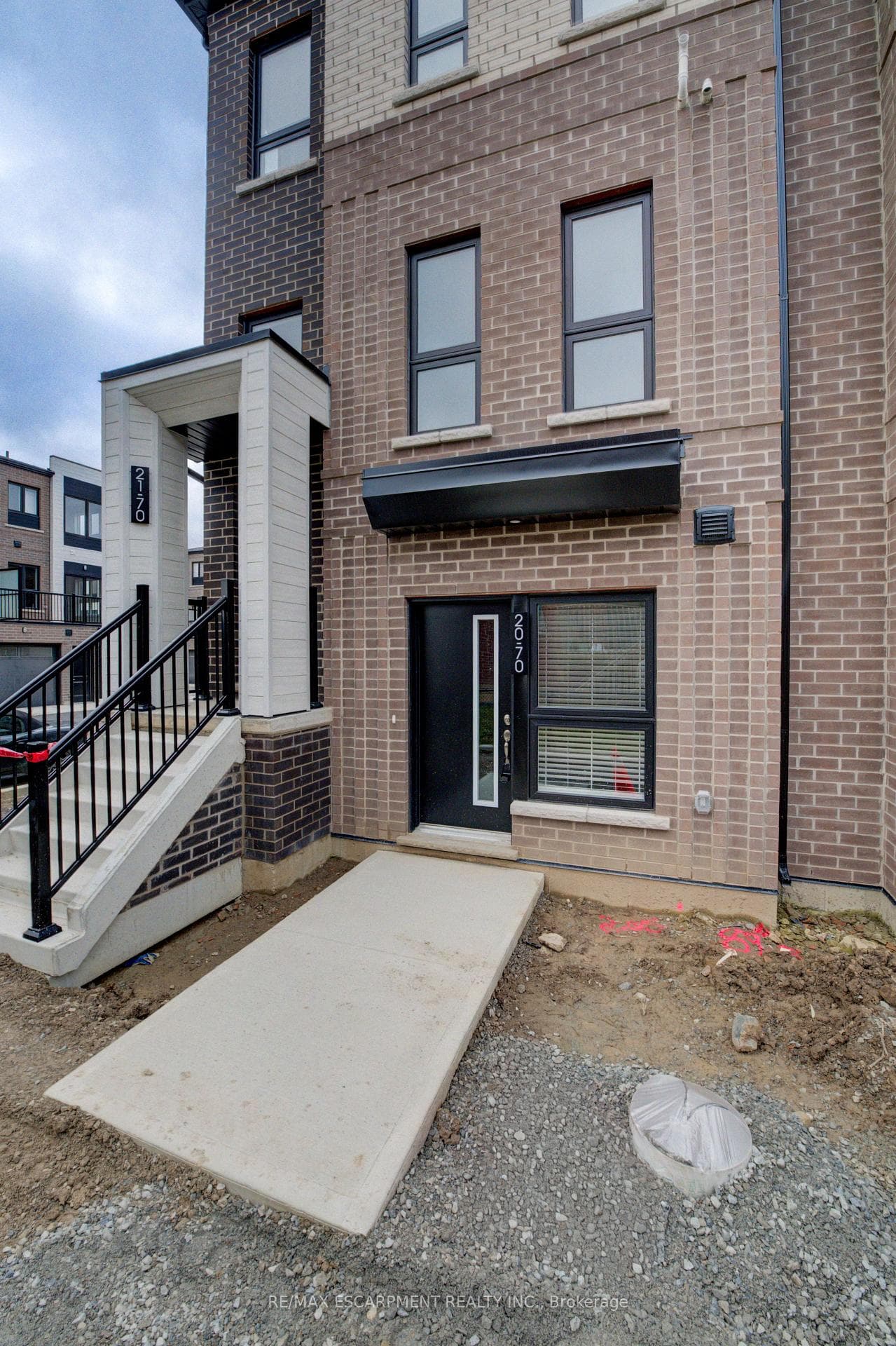 70 Kenesky Drive Unit 20 photo 3