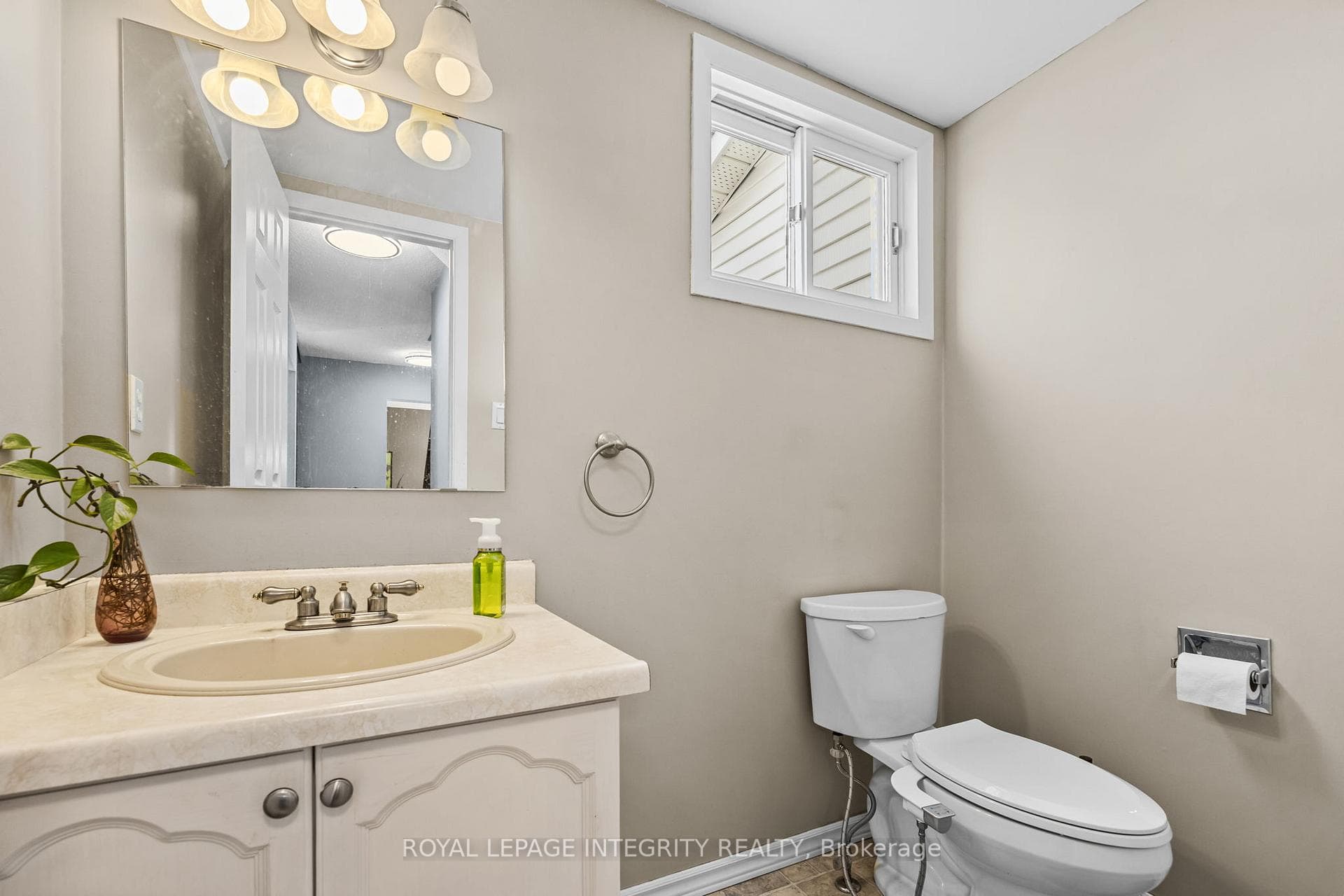 1090 Chablis Parkway photo 11
