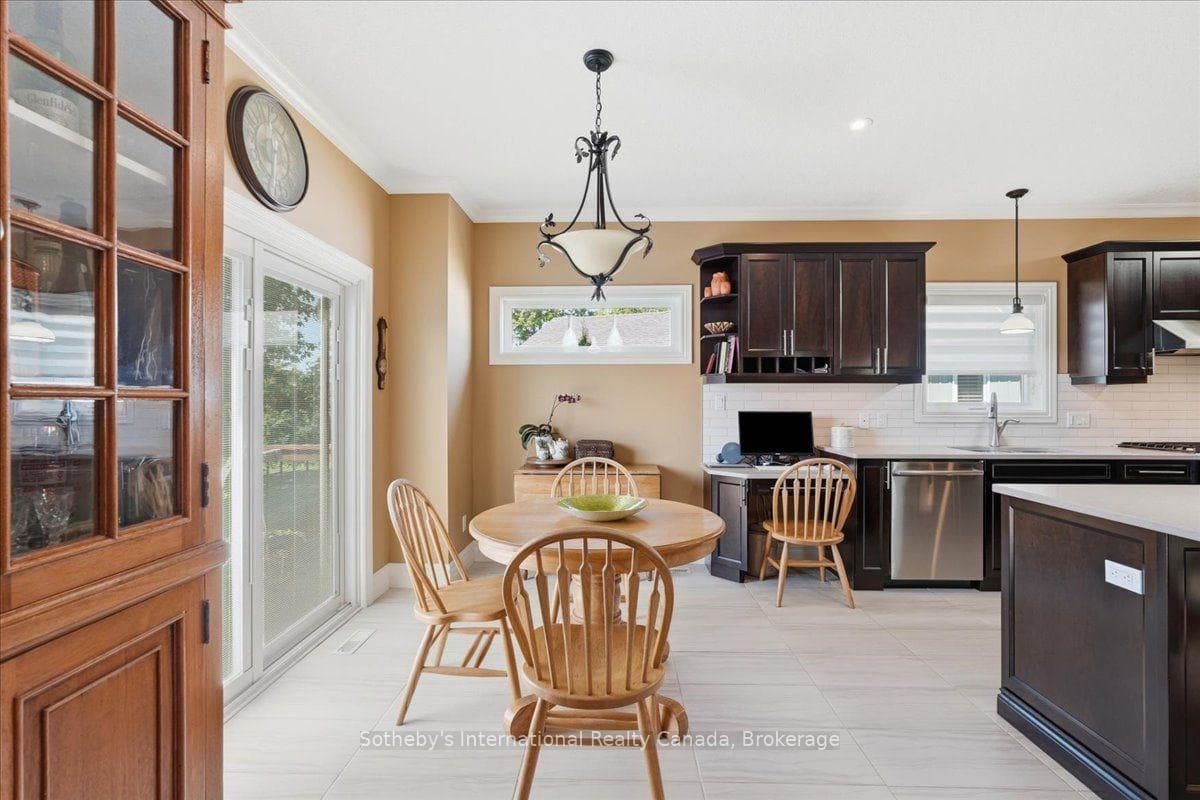 7 Conger Drive photo 14