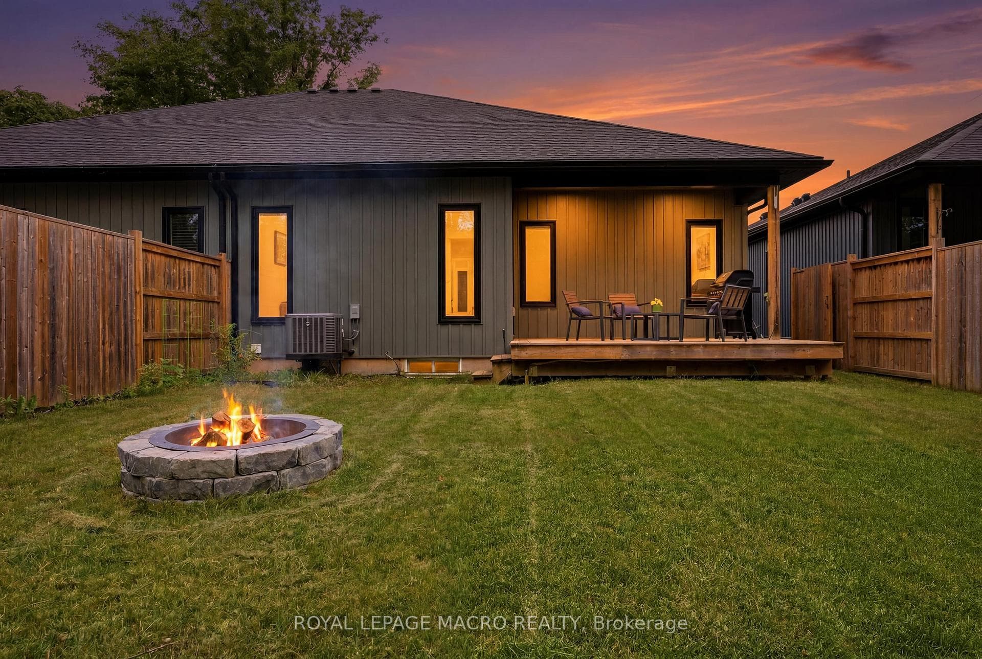 1055 Bay Street photo 36