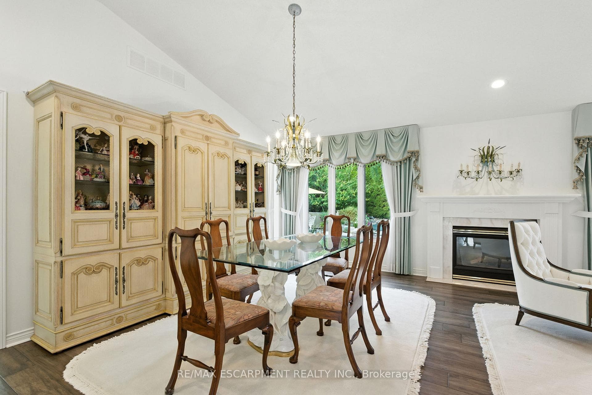 1104 Crofton Way photo 12