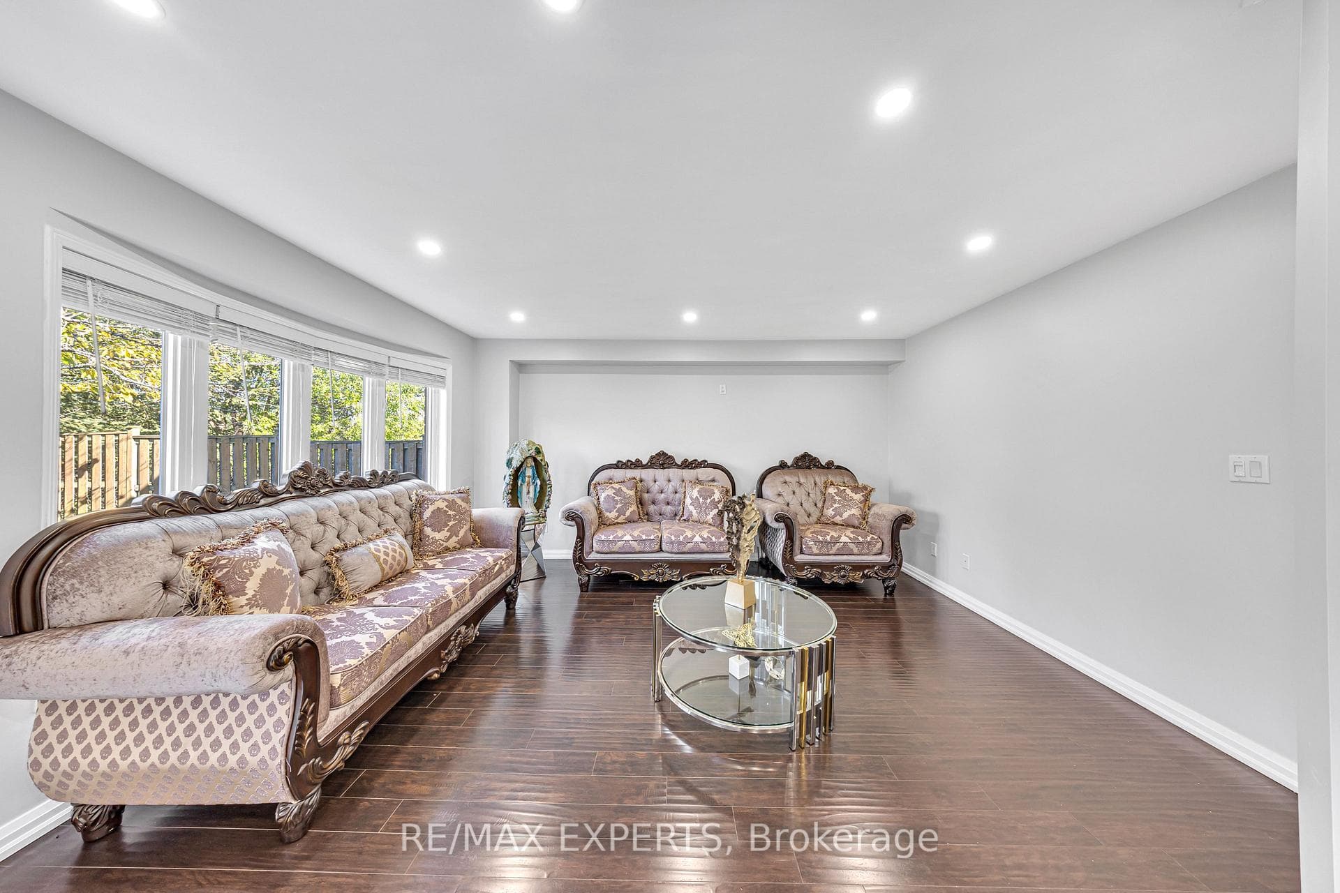 1103 Blueheron Boulevard photo 17