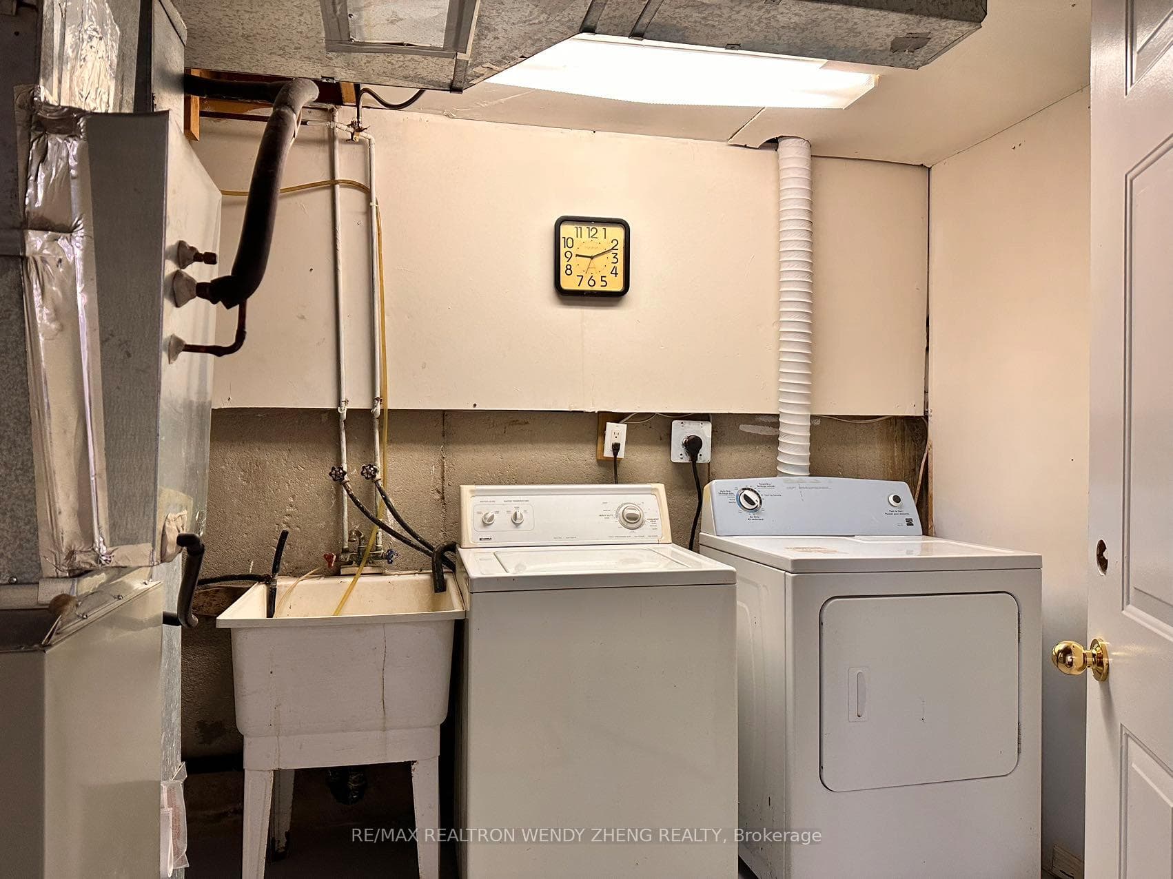 400 Huntsmill Boulevard photo 15