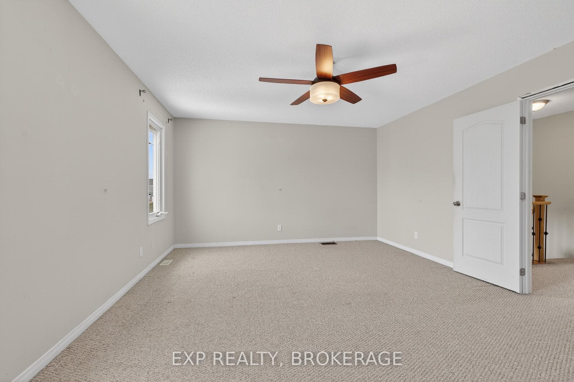 504 ST MARTHA Street photo 17