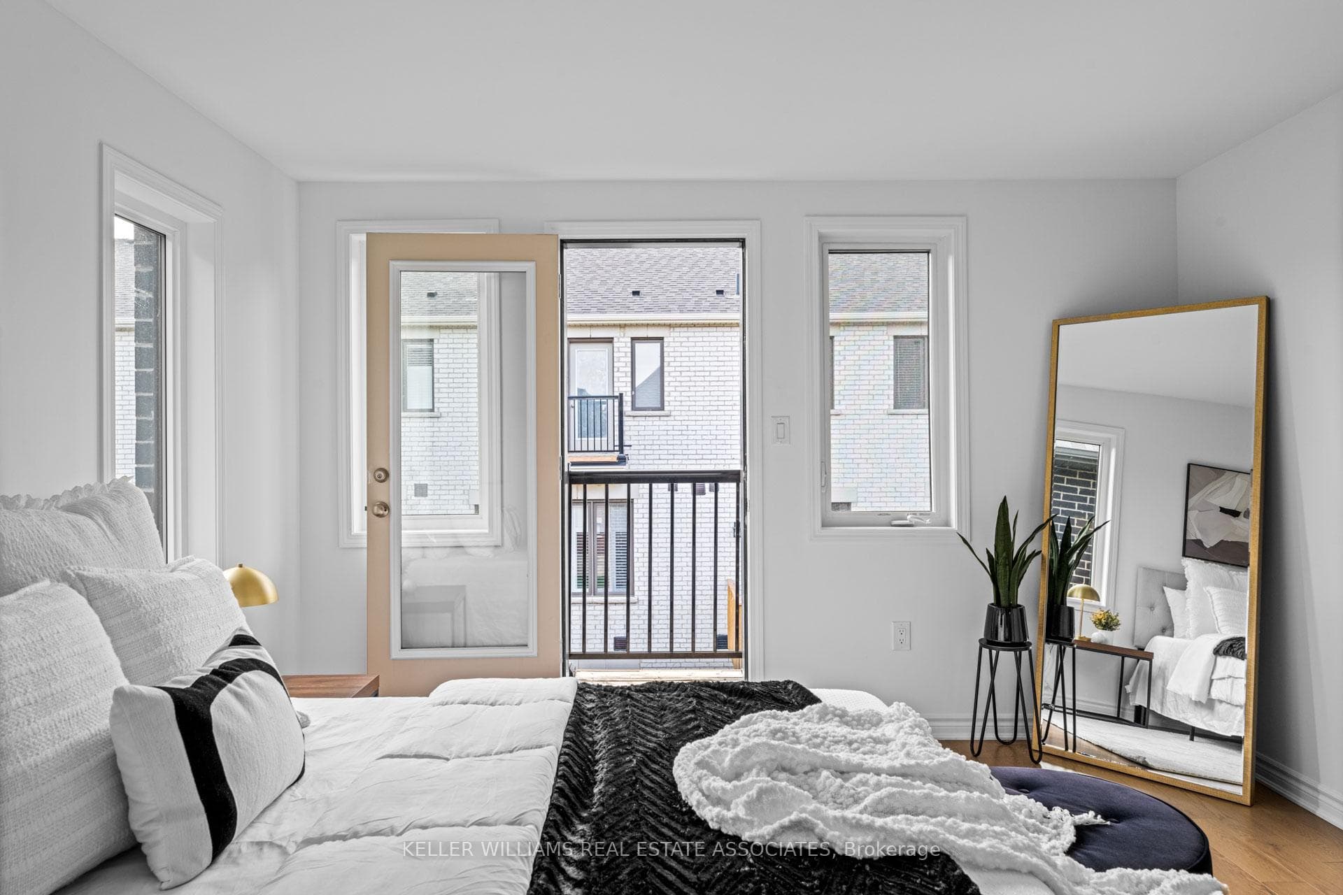 4035 Saida Street photo 21