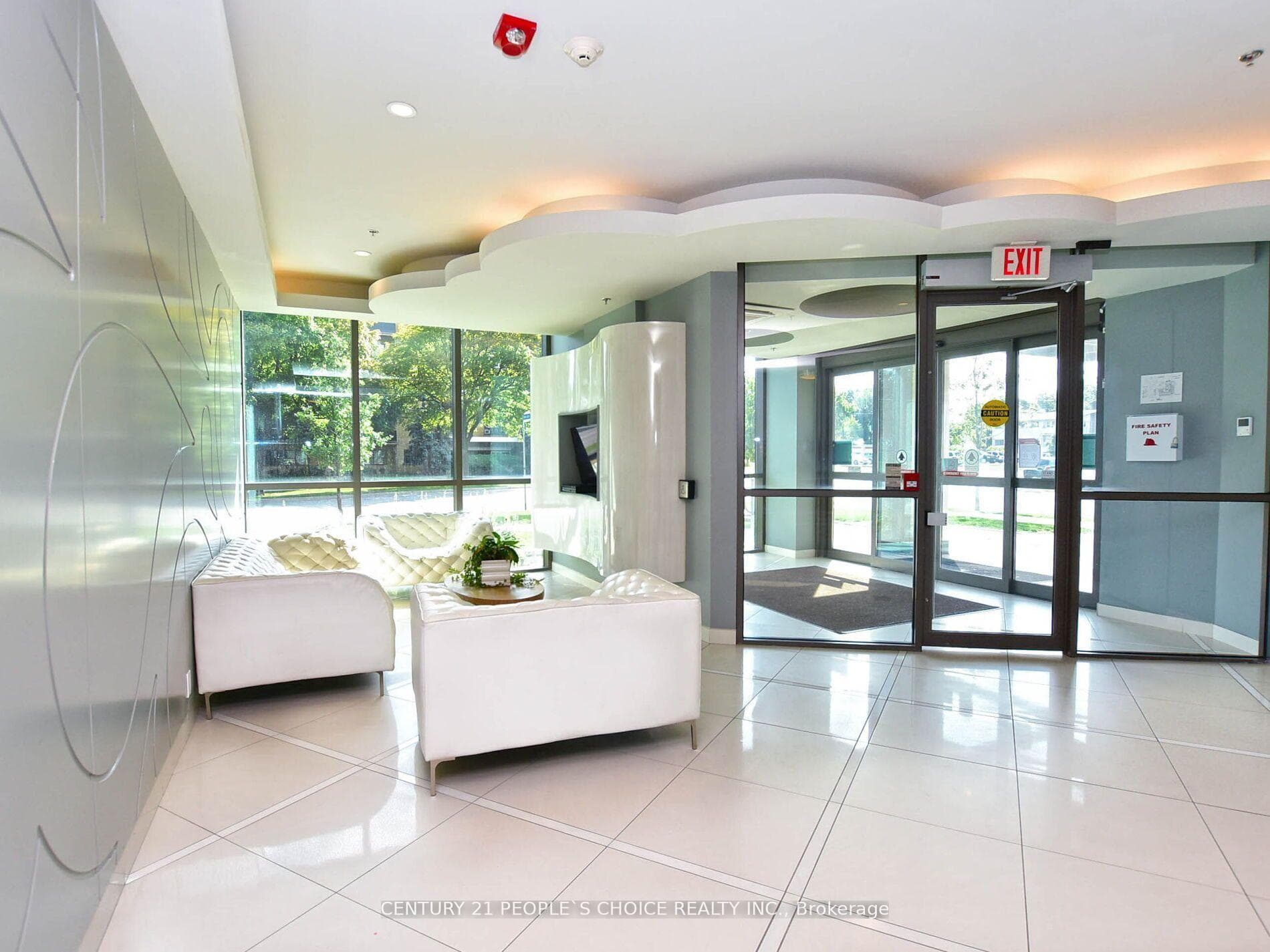 80 Esther Lorrie Drive Unit 219 photo 3
