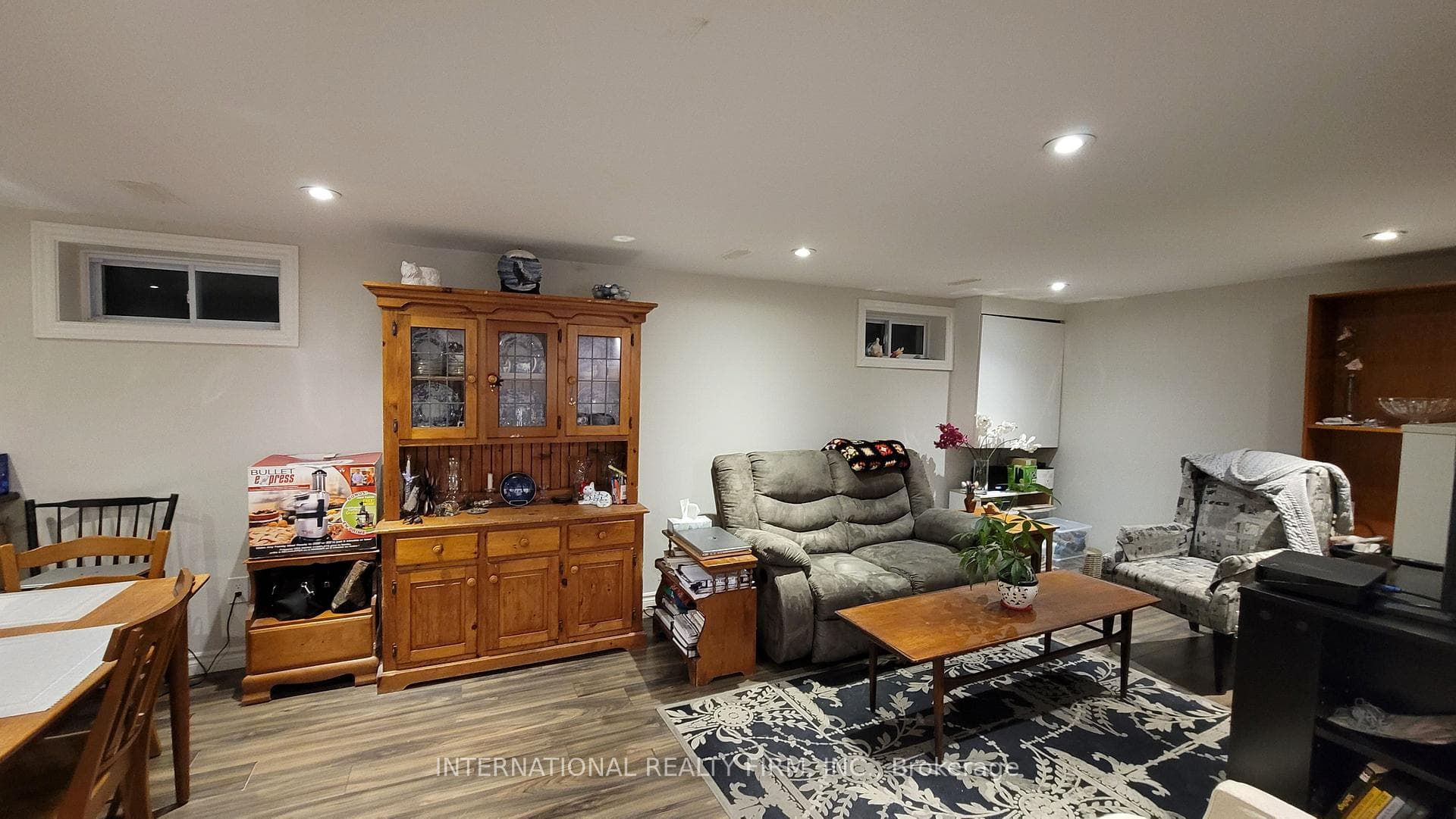 392 Athol Street photo 29