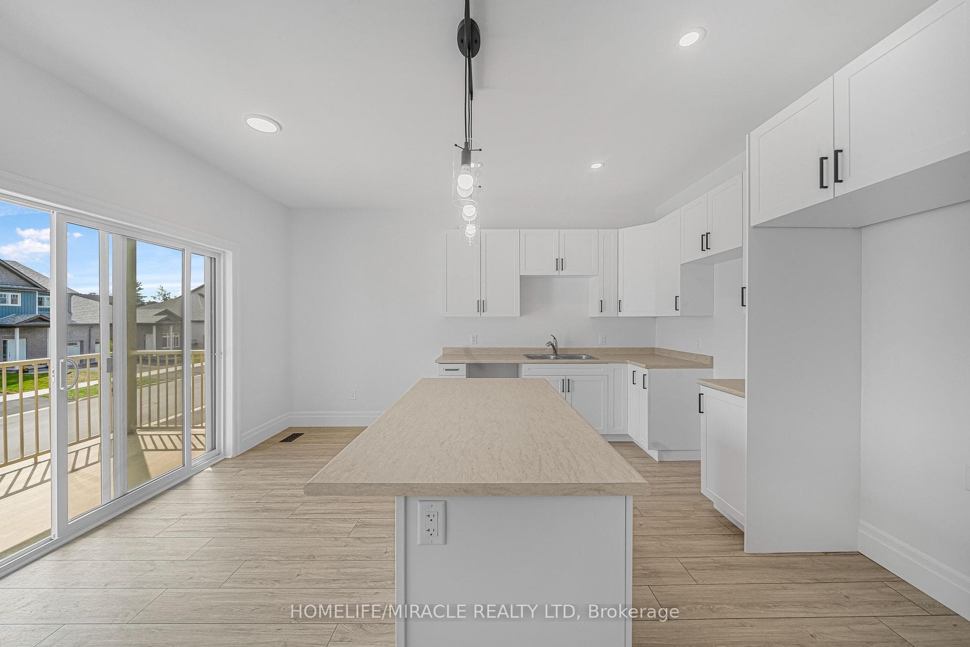 43 Markland Avenue photo 14