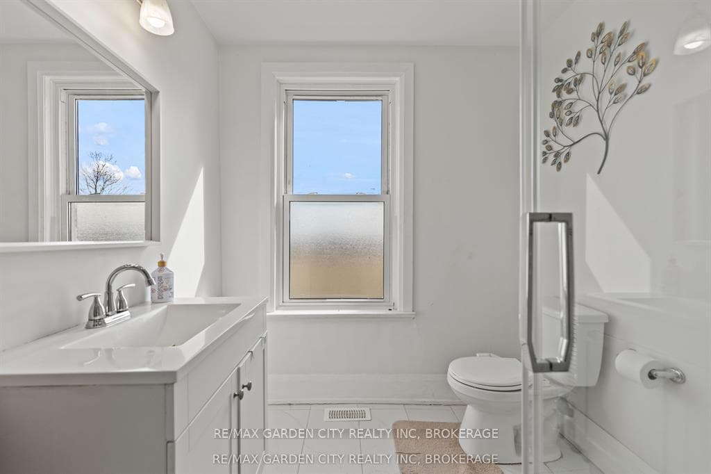 997 Niagara Stone Road photo 23