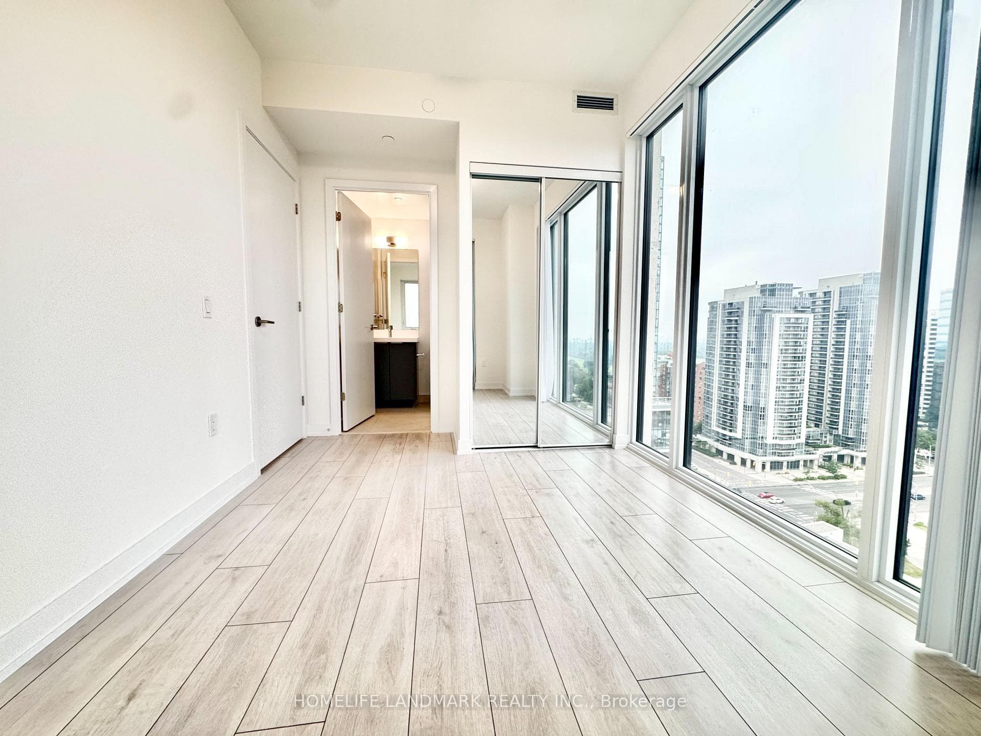 5858 Yonge Street Unit 1823 photo 8