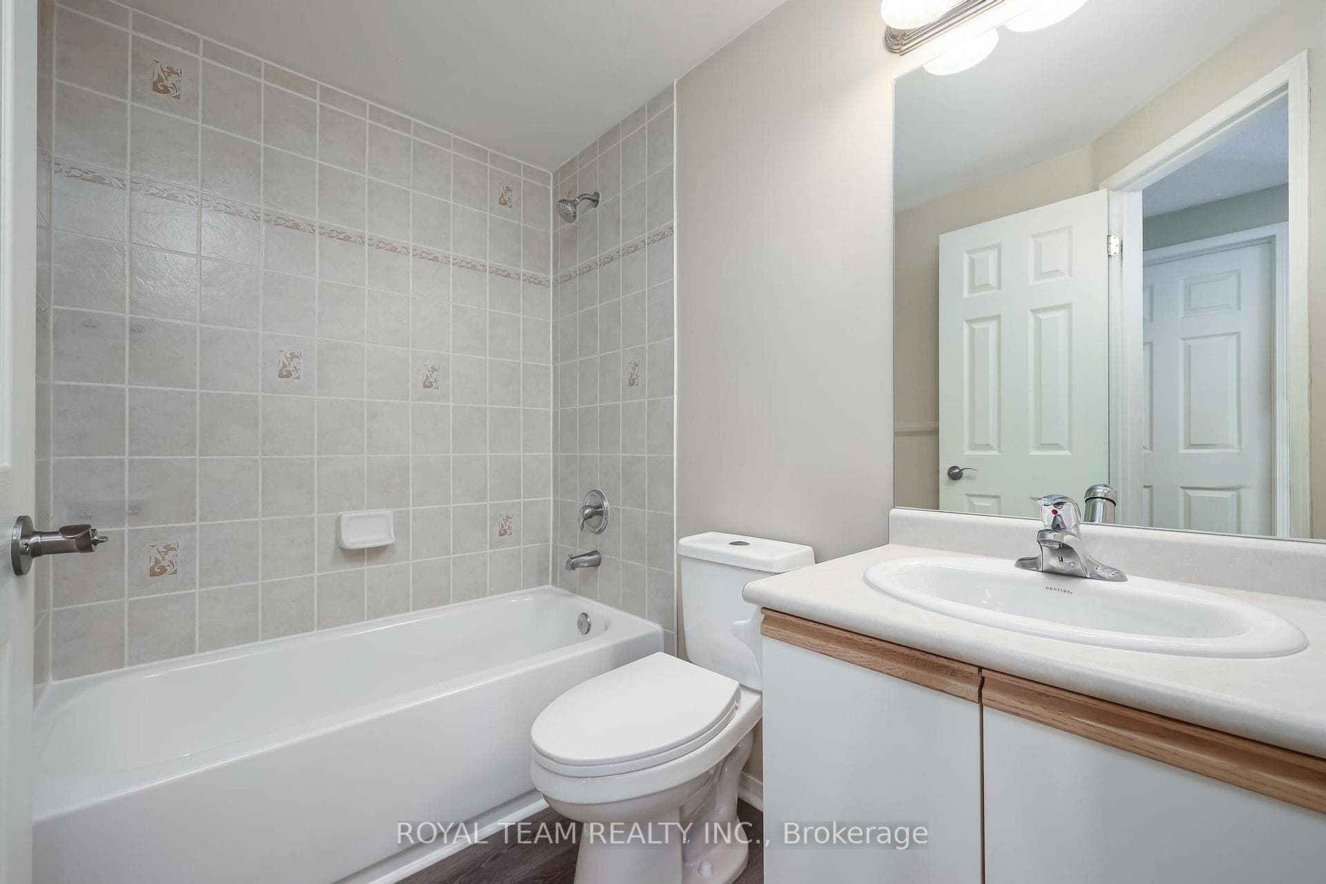 186 Madelaine Drive photo 37
