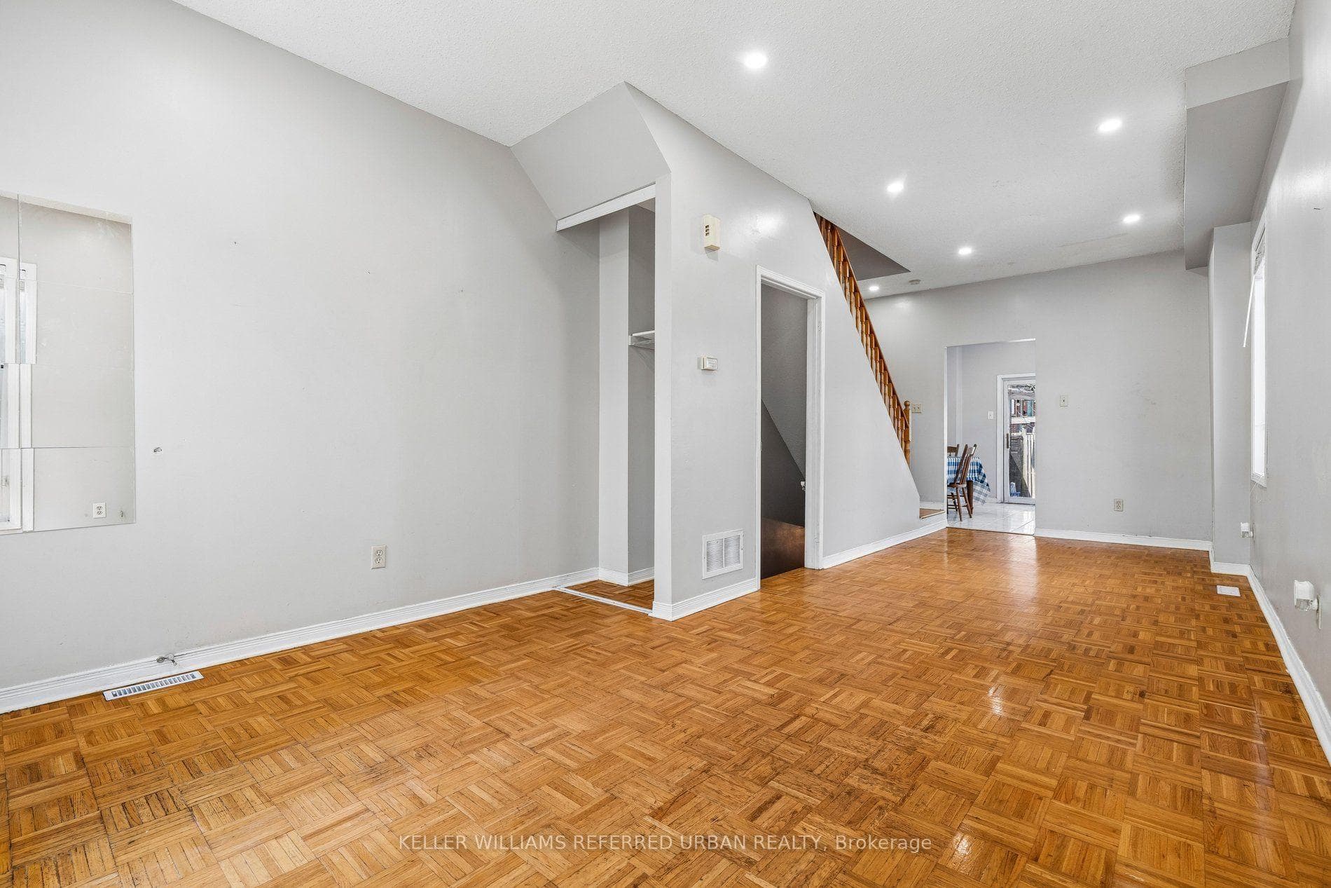 1508 Dupont Street photo 11