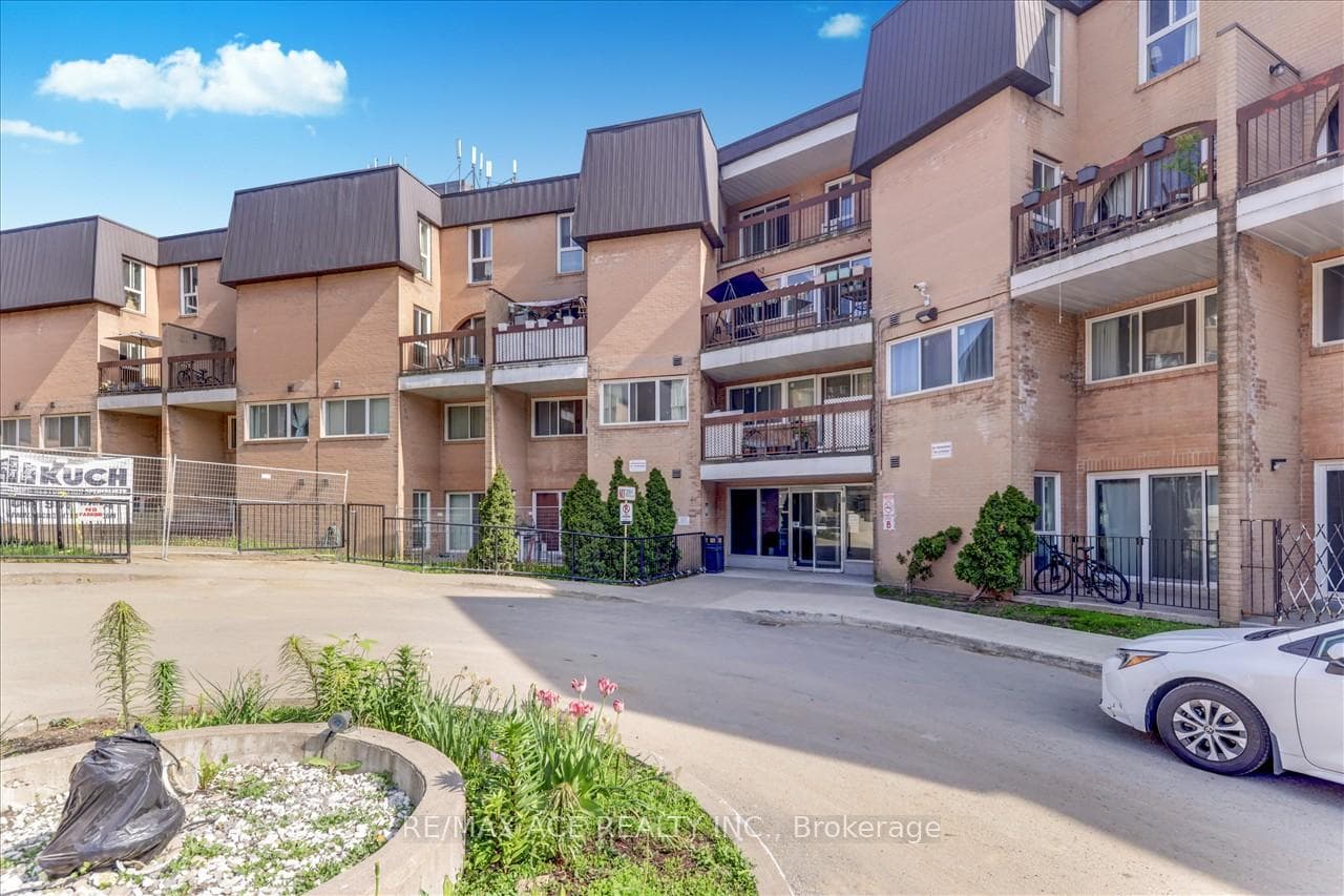 100 Mornelle Court Unit 1031 photo 2