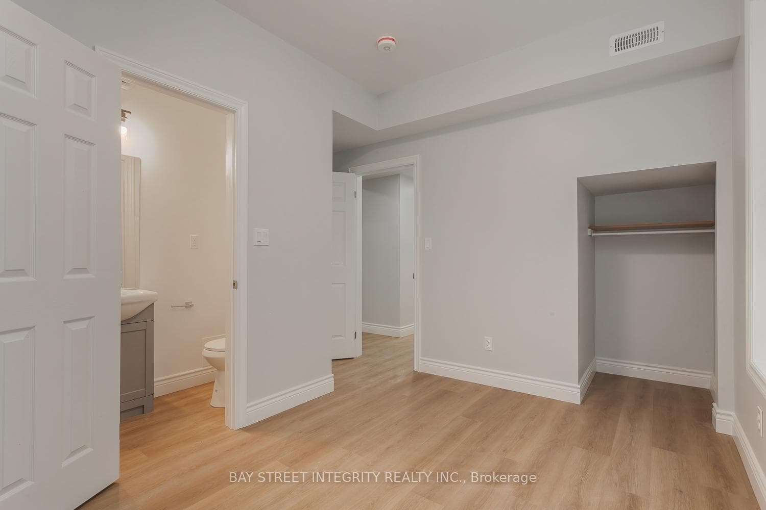 459 Palmerston Boulevard Unit Main photo 11