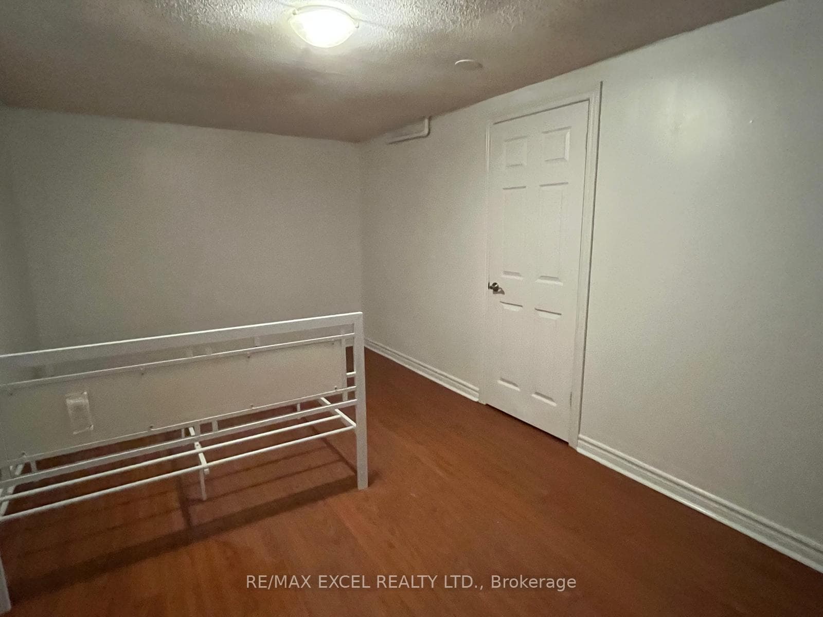 267 Port Royal Trail Unit Bsmt photo 6