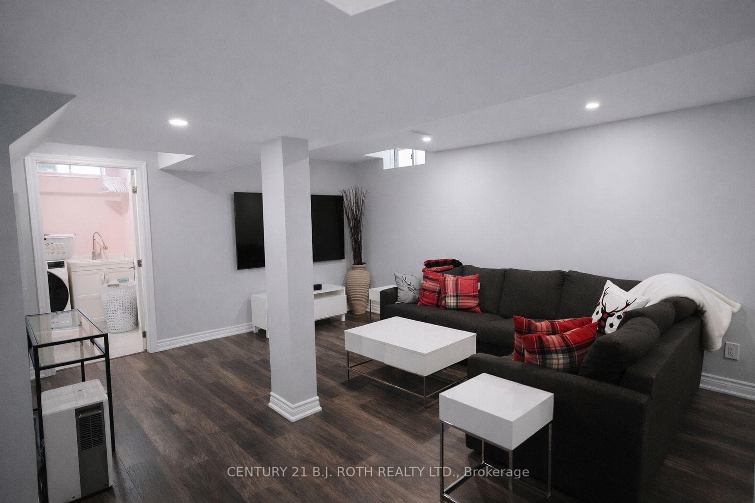 9 Laidlaw Drive photo 28