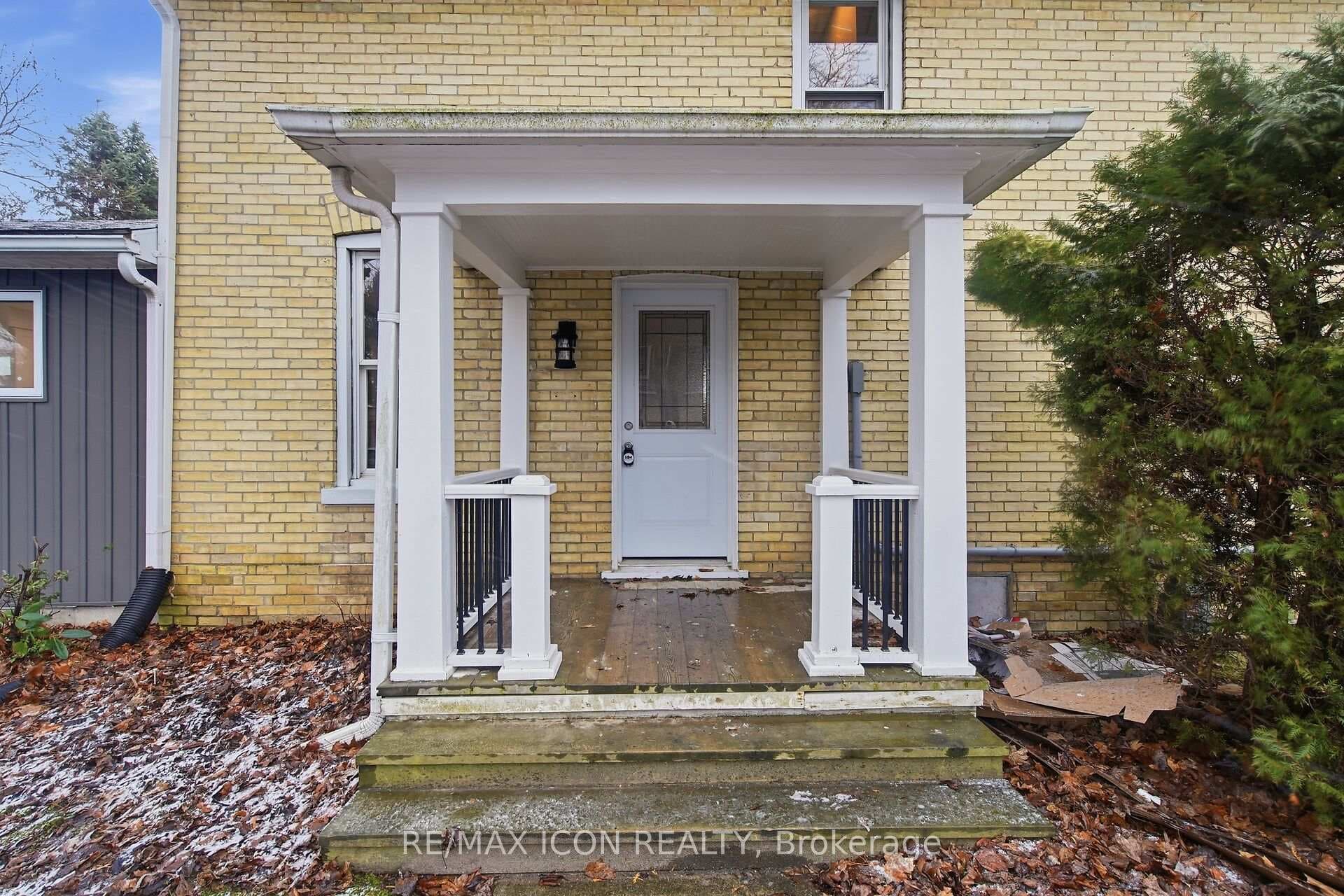 182 Maple Street photo 5