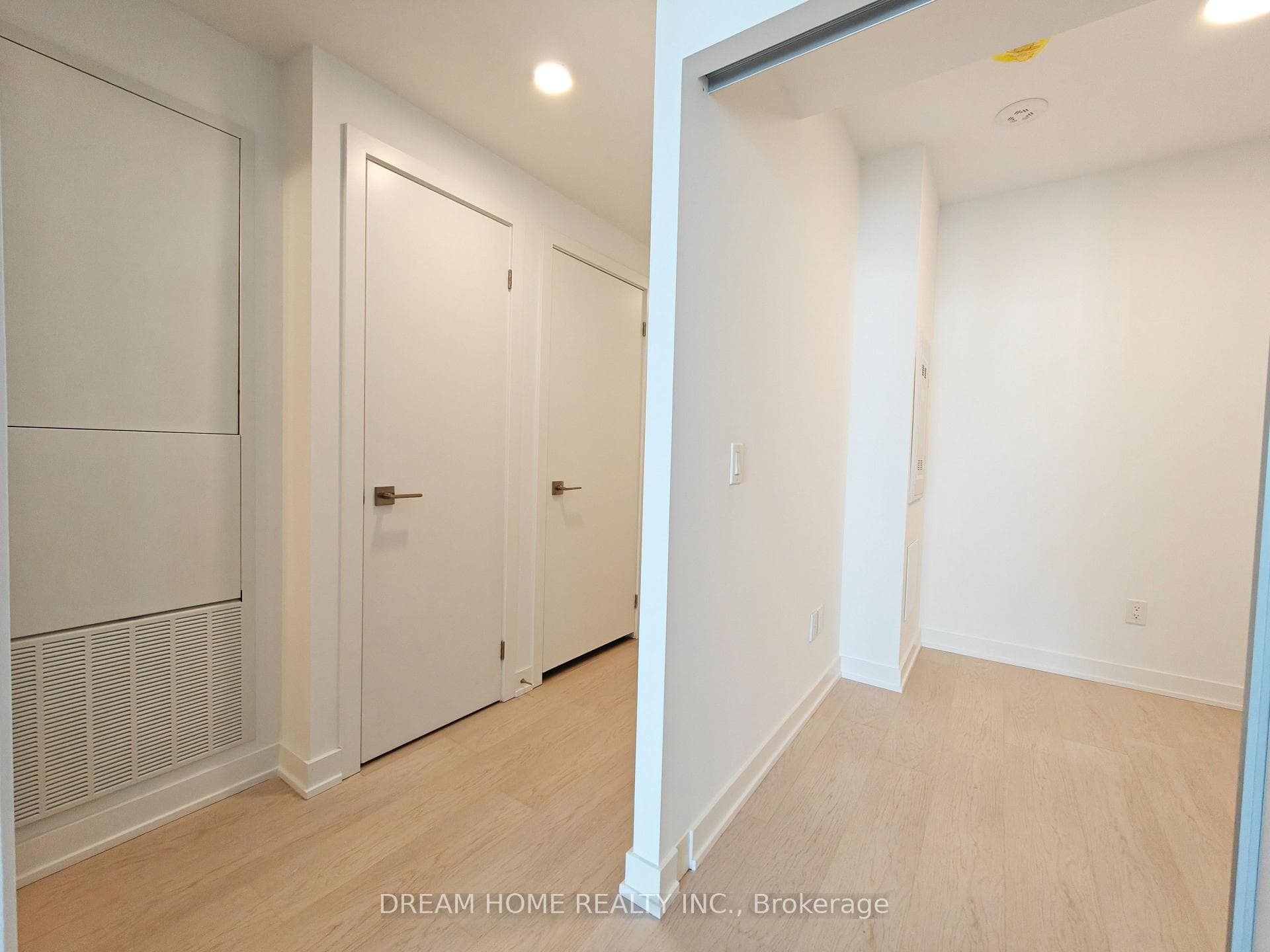 252 church Street Unit 3705 photo 11