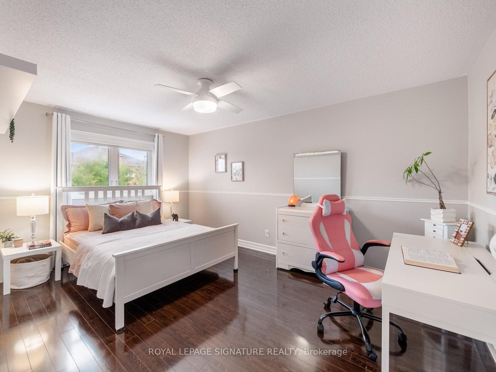 550 Barry Drive photo 22
