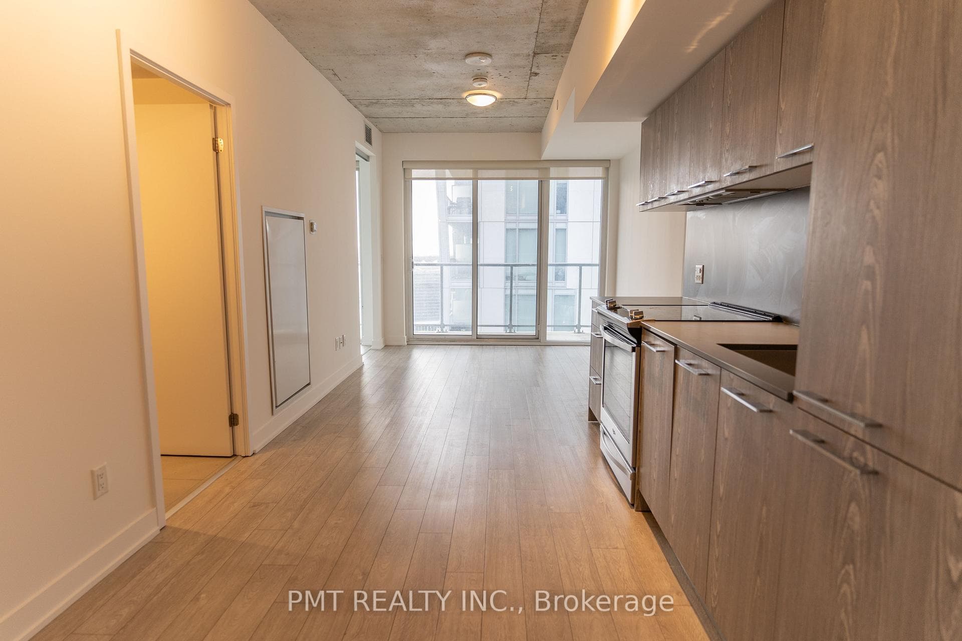30 Baseball Place Unit 1304 photo 2