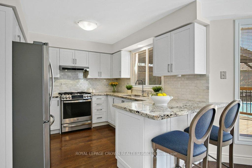 96 Forestview Drive photo 10