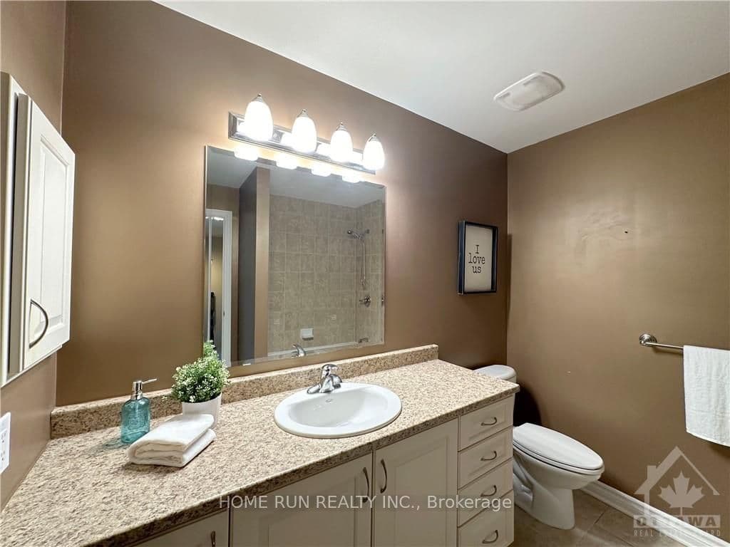 621 PAUL METIVIER Drive photo 25