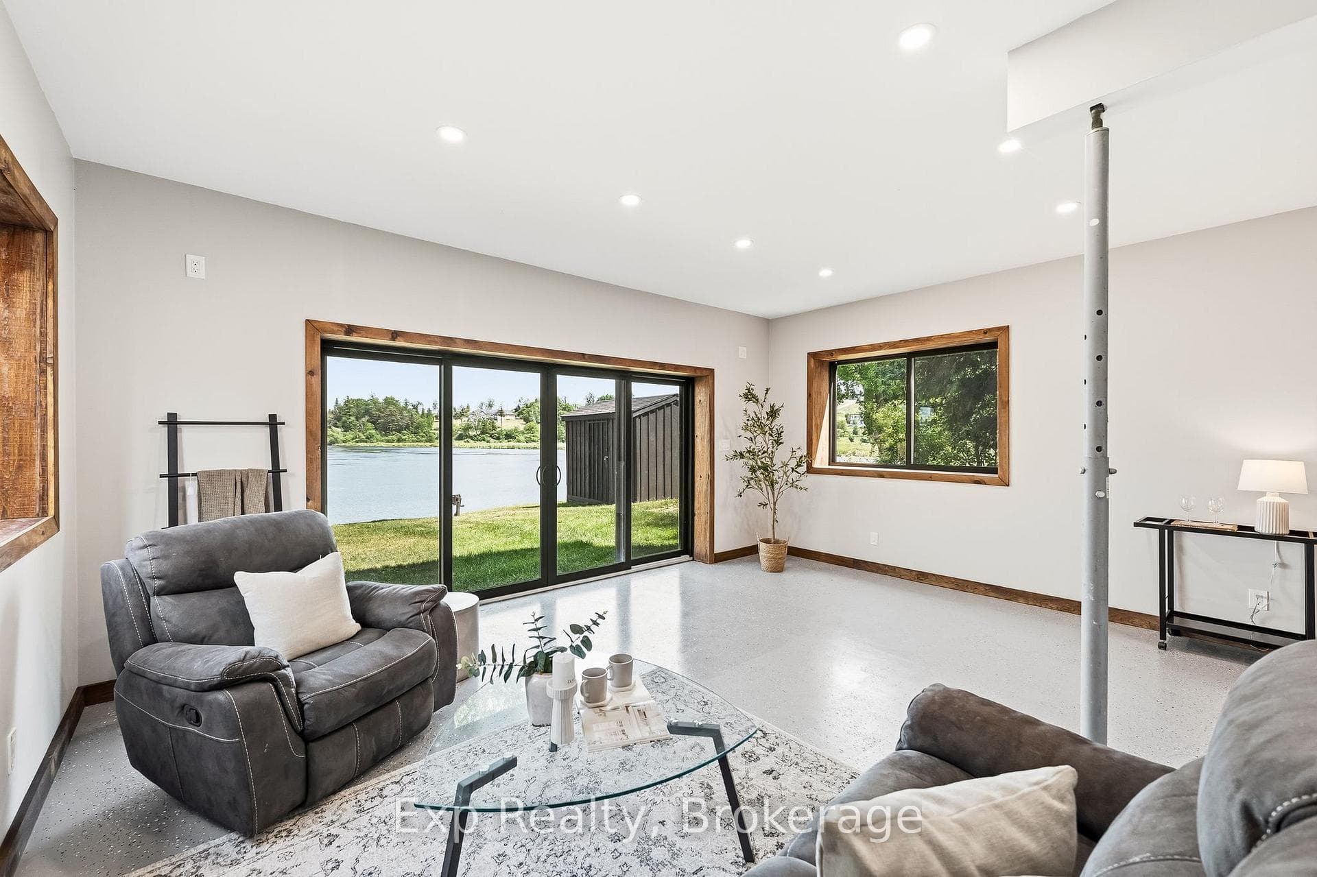 8745 Shearer Pt Road photo 31