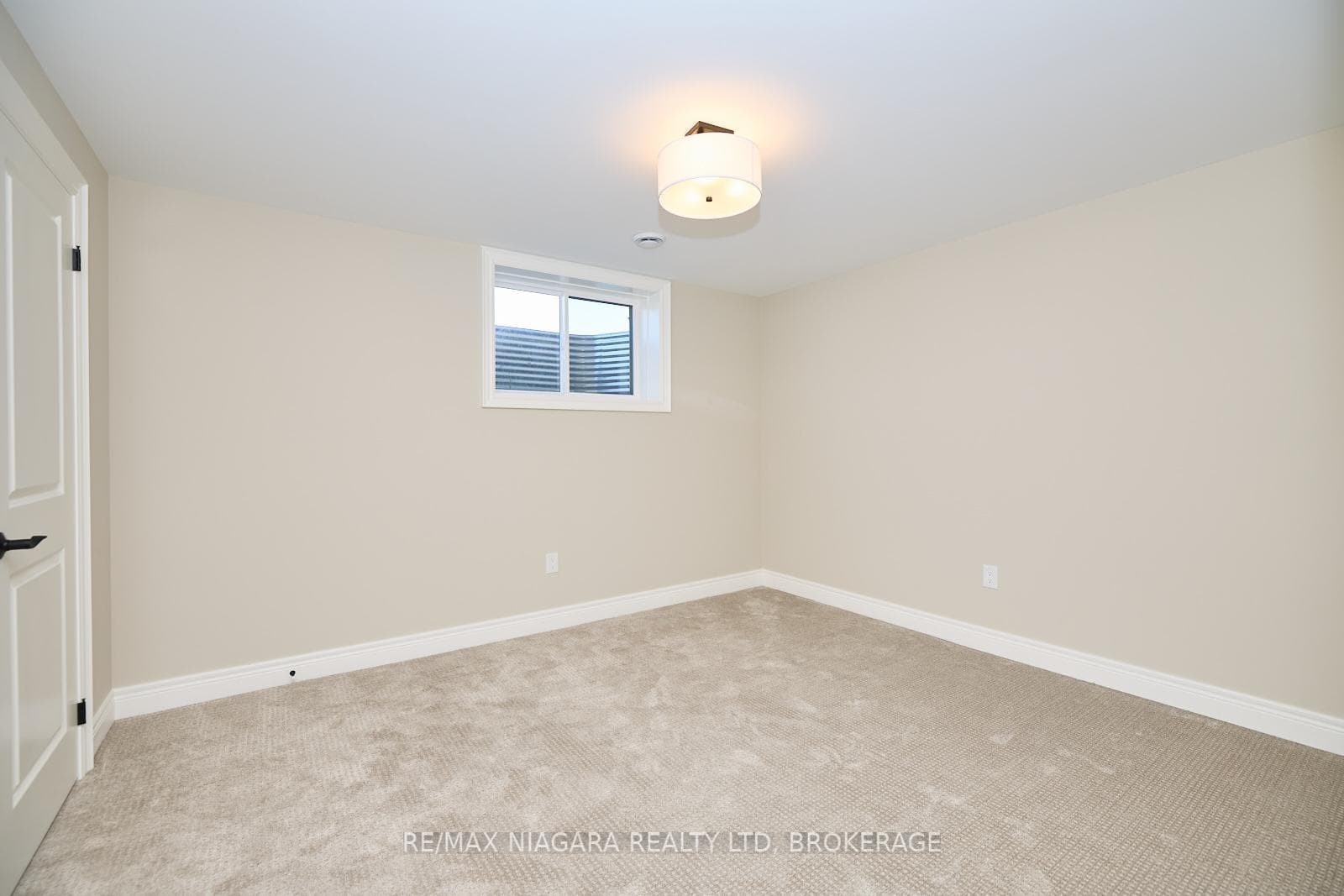 28 Harvest Drive photo 38