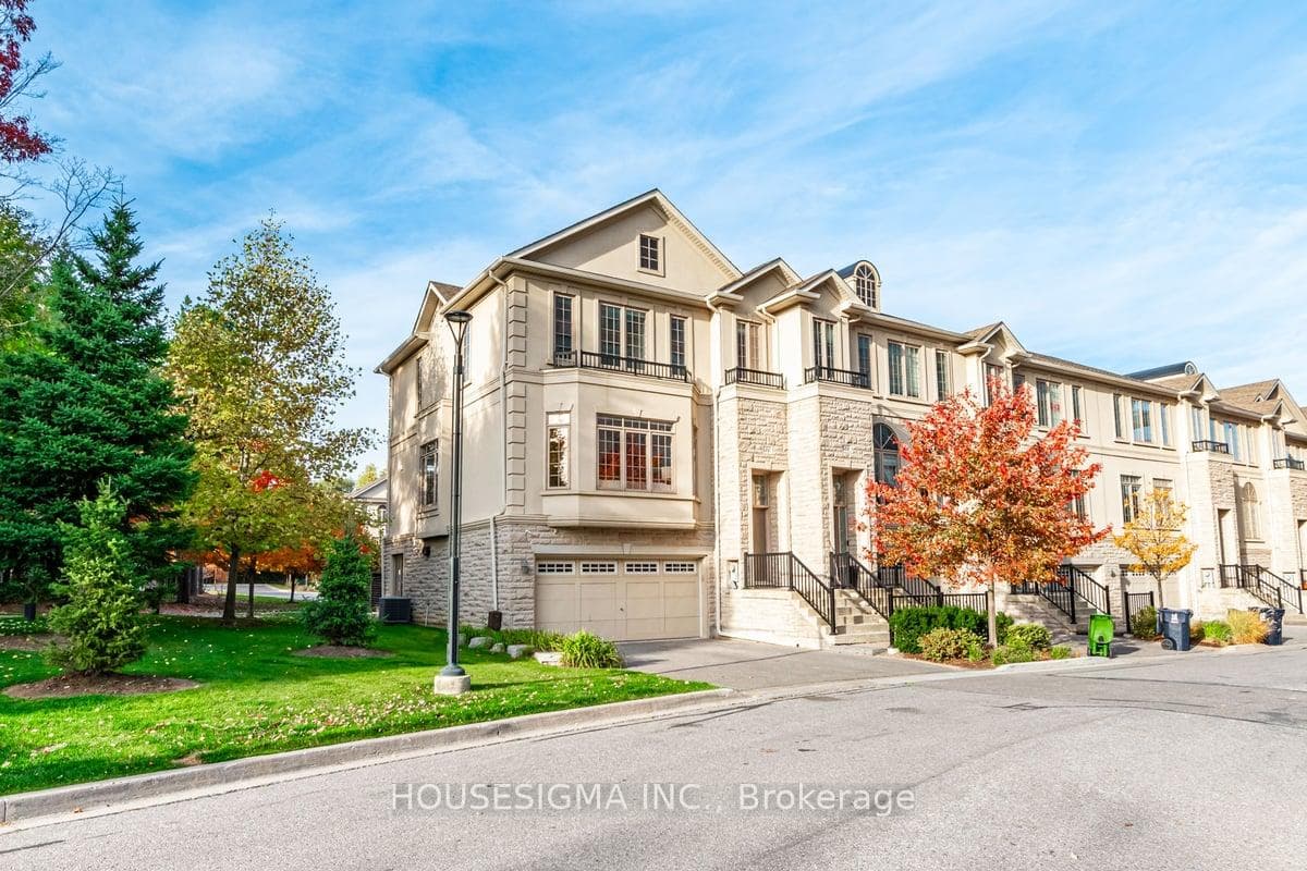 21 Bloorview Place photo 2