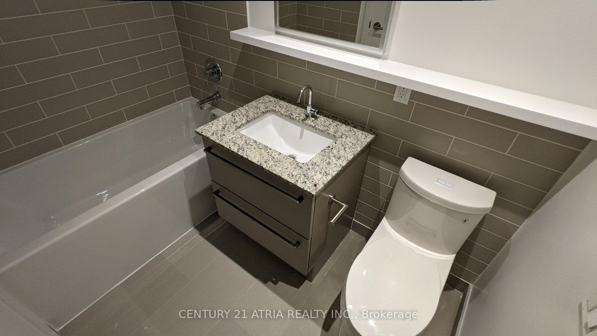120 Varna Drive Unit 1318 photo 8