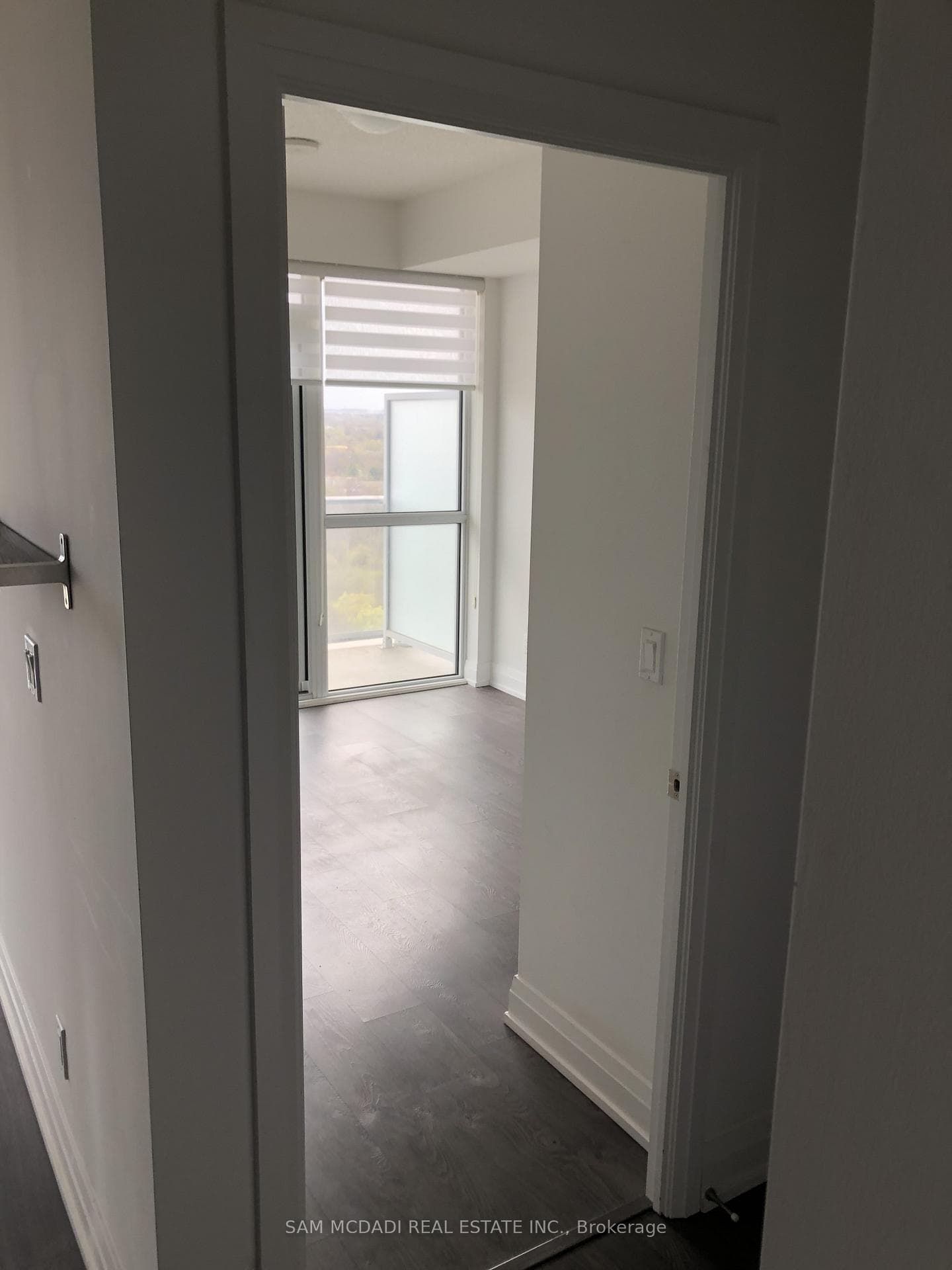 65 Speers Road Unit 1902 photo 11
