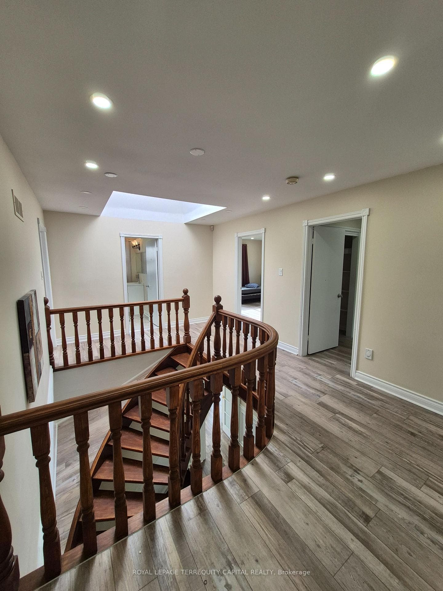 659 Elgin Mills Road Unit Main photo 17