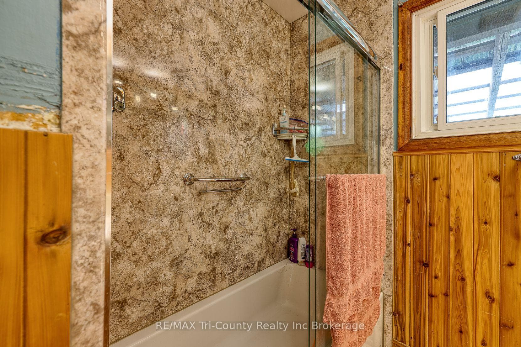 15 Peggy Avenue photo 19