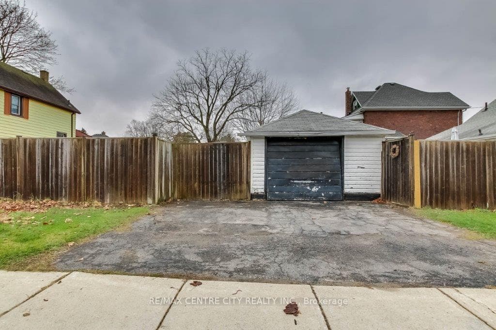 69 Chestnut Street photo 19