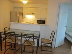 25 Grenville Street Unit 1210 photo 6