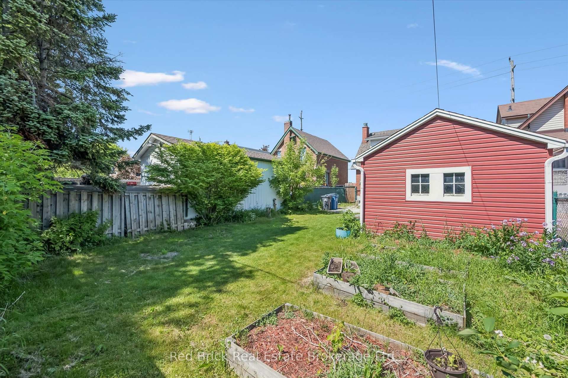 241 Victoria Road photo 30