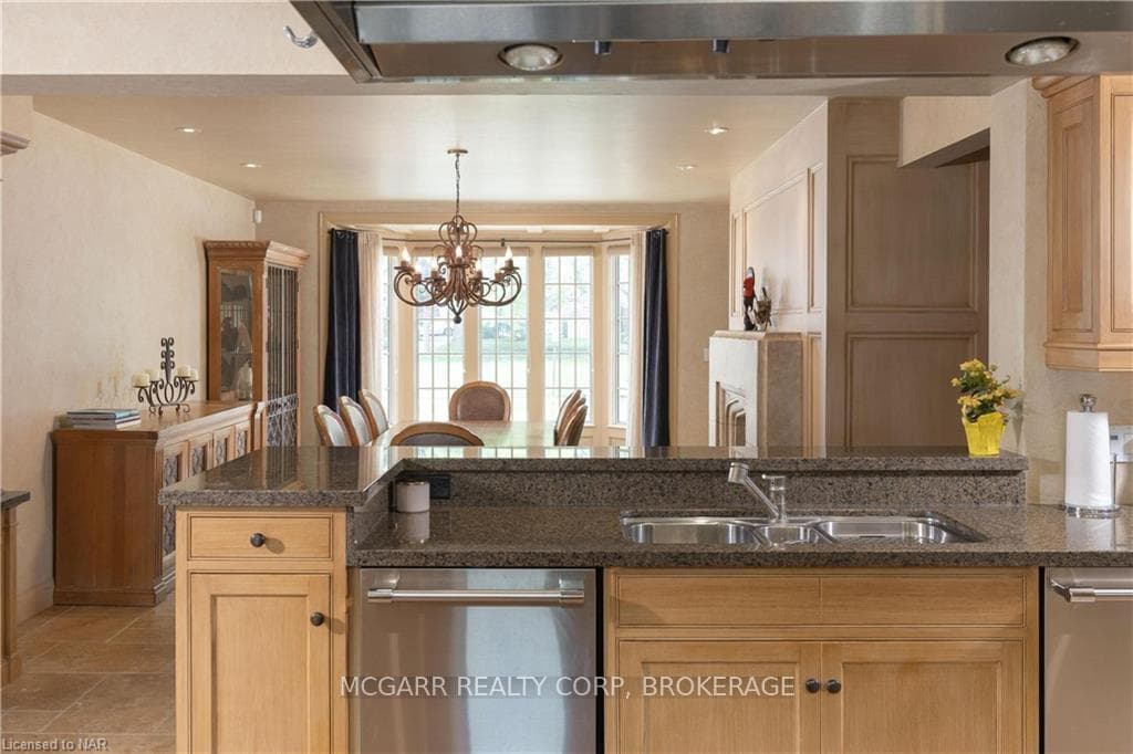 11 NORRIS Place photo 10