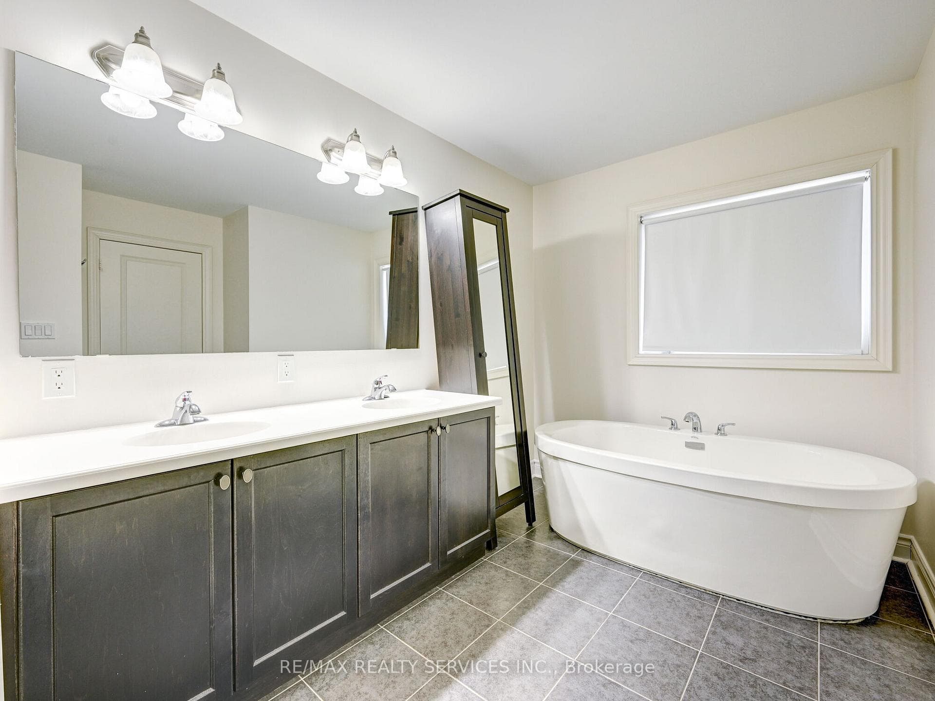 26 skelton Street photo 27