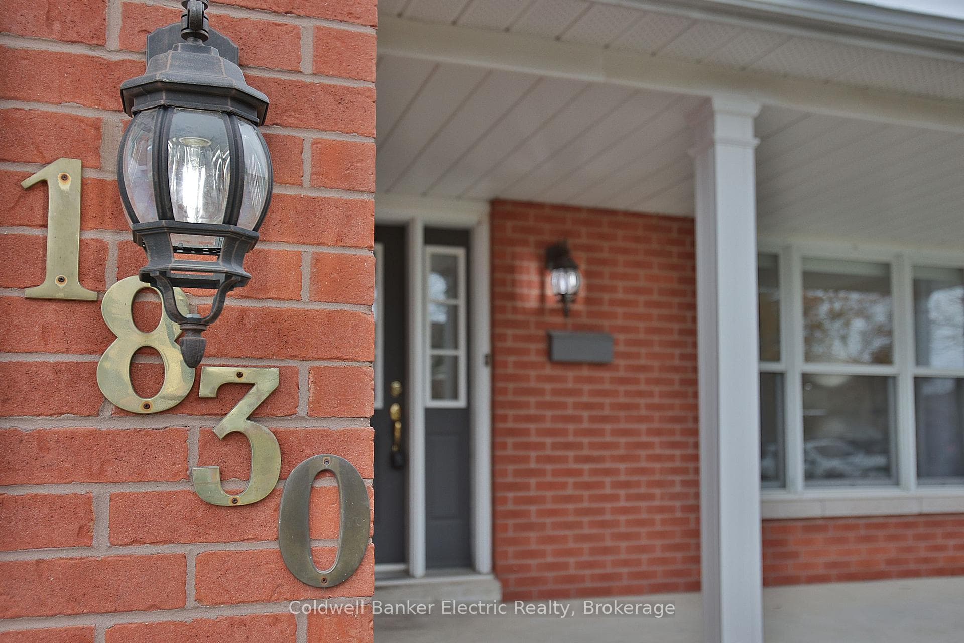 1830 Stratton Avenue photo 2