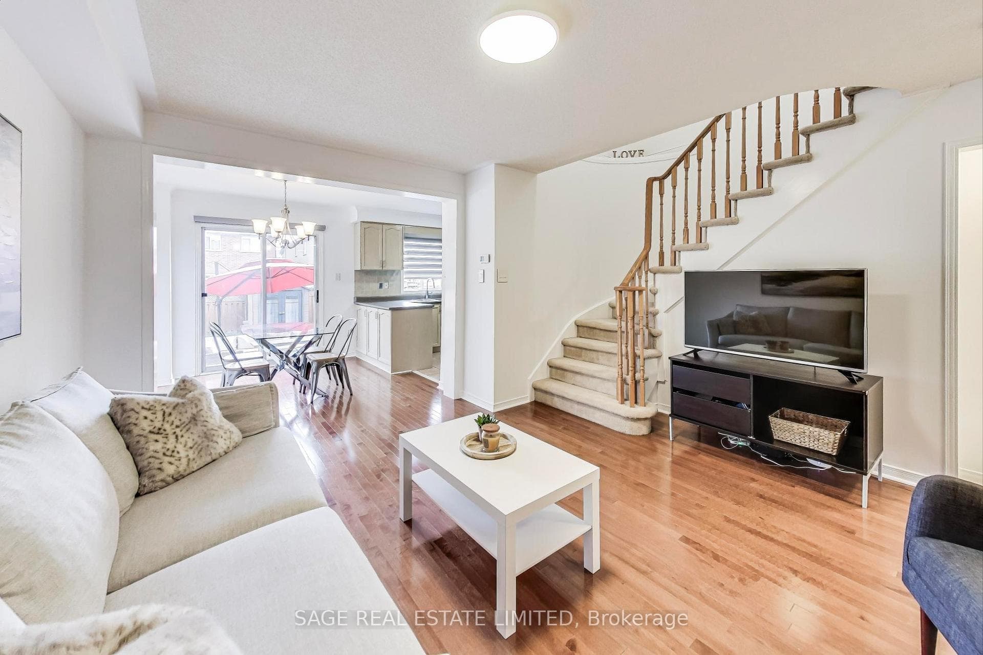 1862 Creek Way photo 6