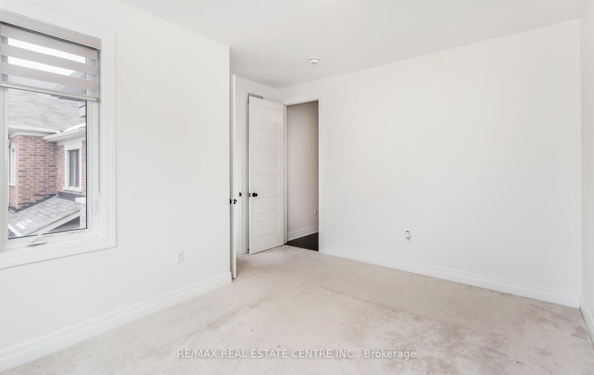 9 Brenscombe Road photo 35