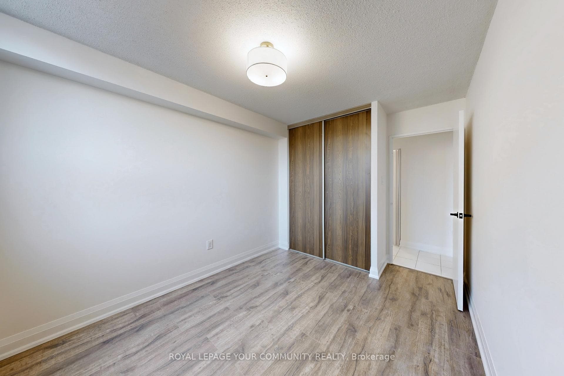 180 Dudley Avenue Unit 211 photo 28