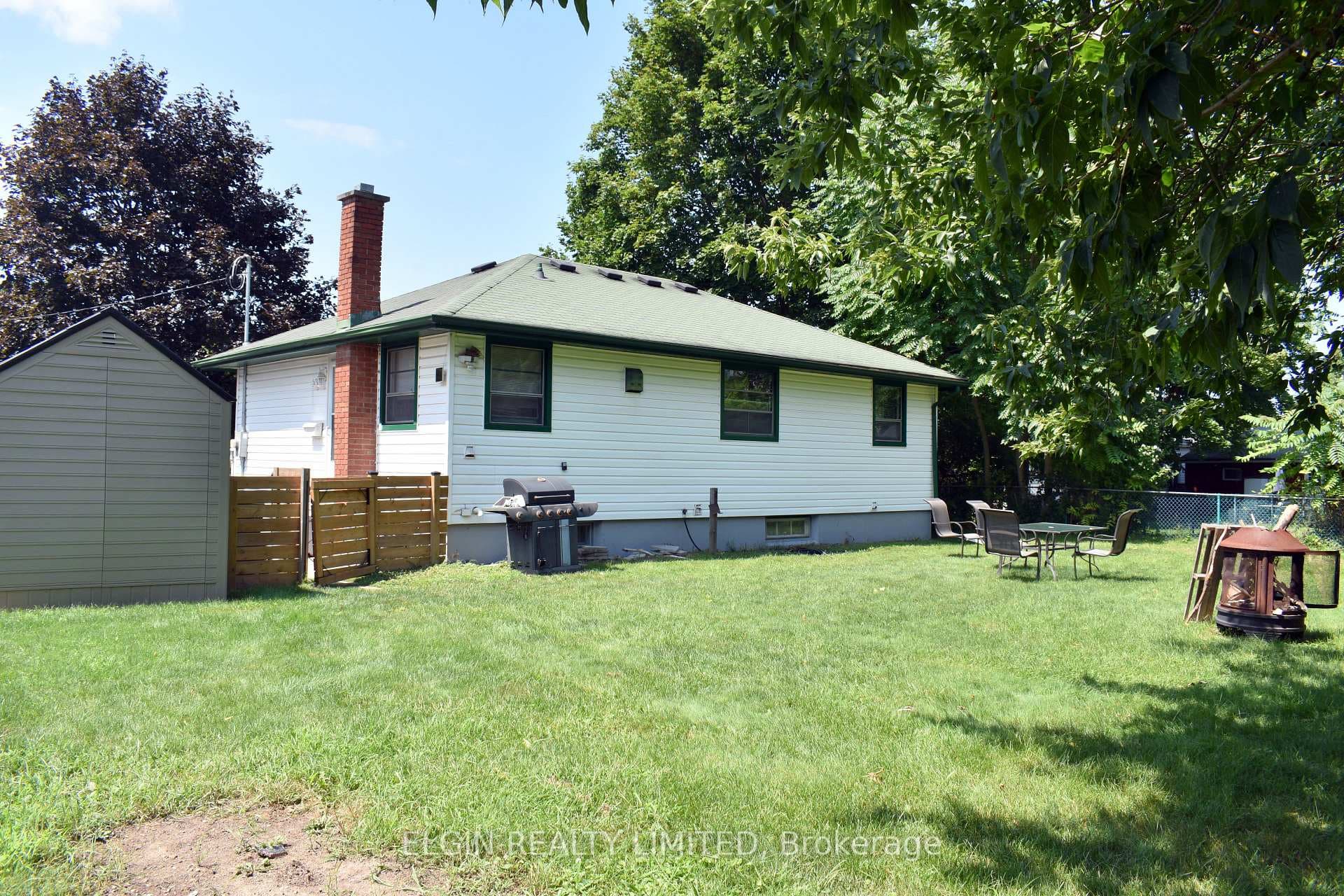 4 Willow Street photo 23