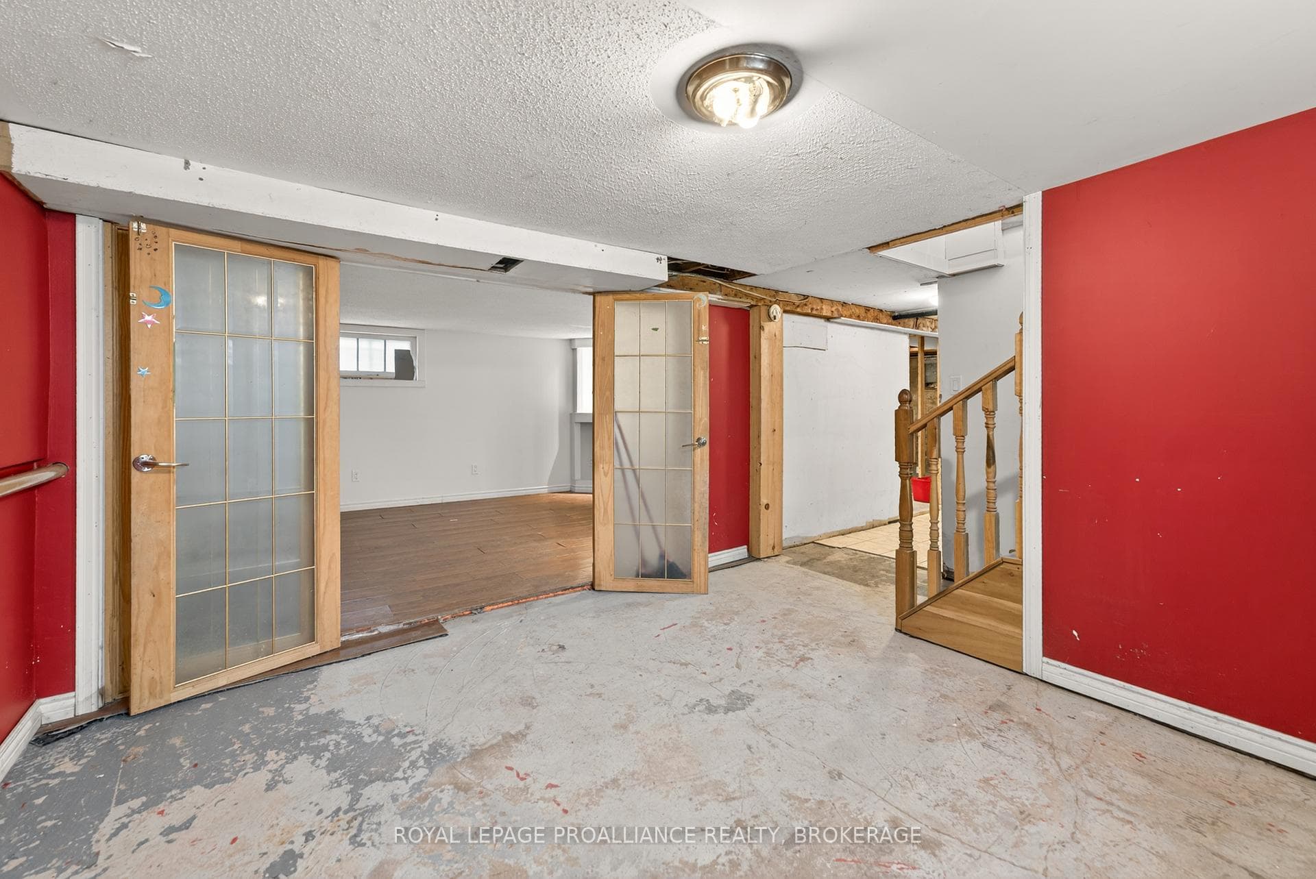 169 Carruthers Avenue photo 25