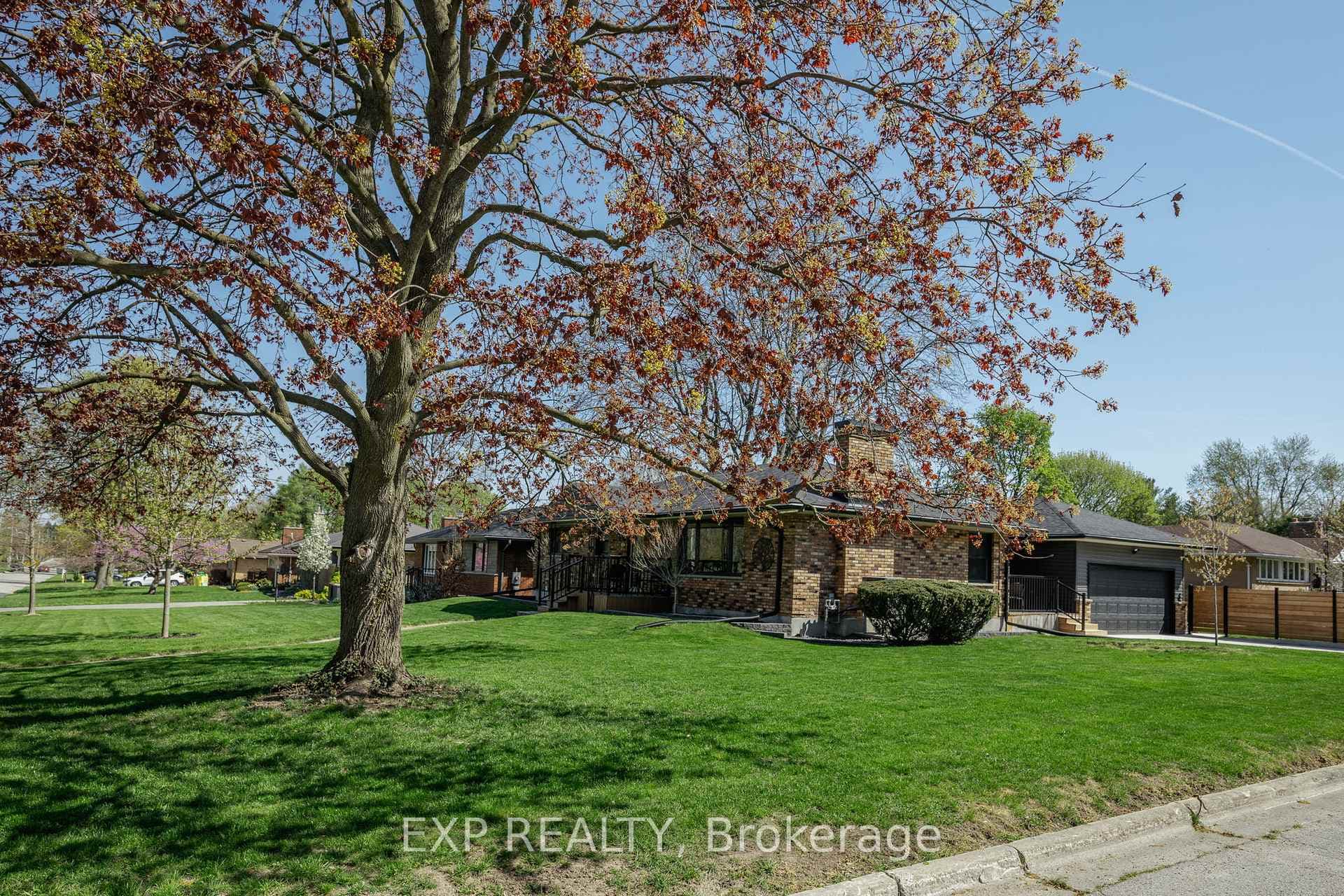 490 Blake Street photo 2