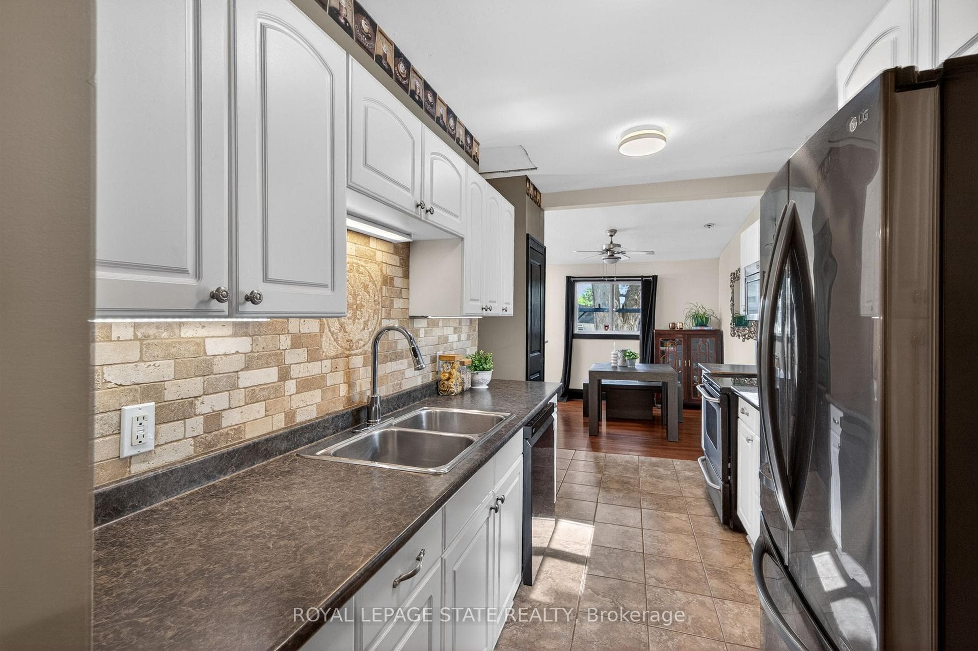 147 Strachan Street photo 14