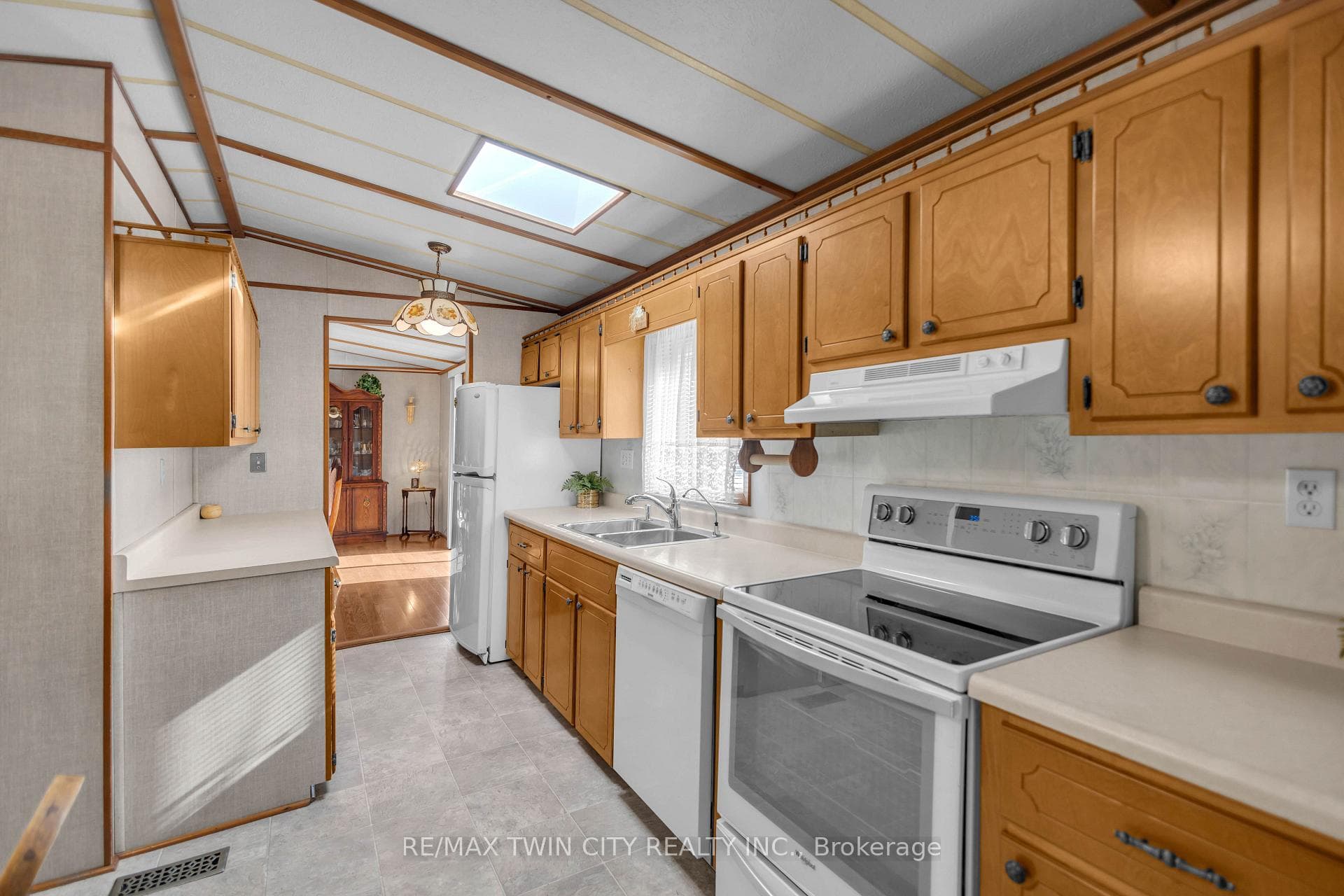 673 Brant Waterloo Road Unit 505 photo 8