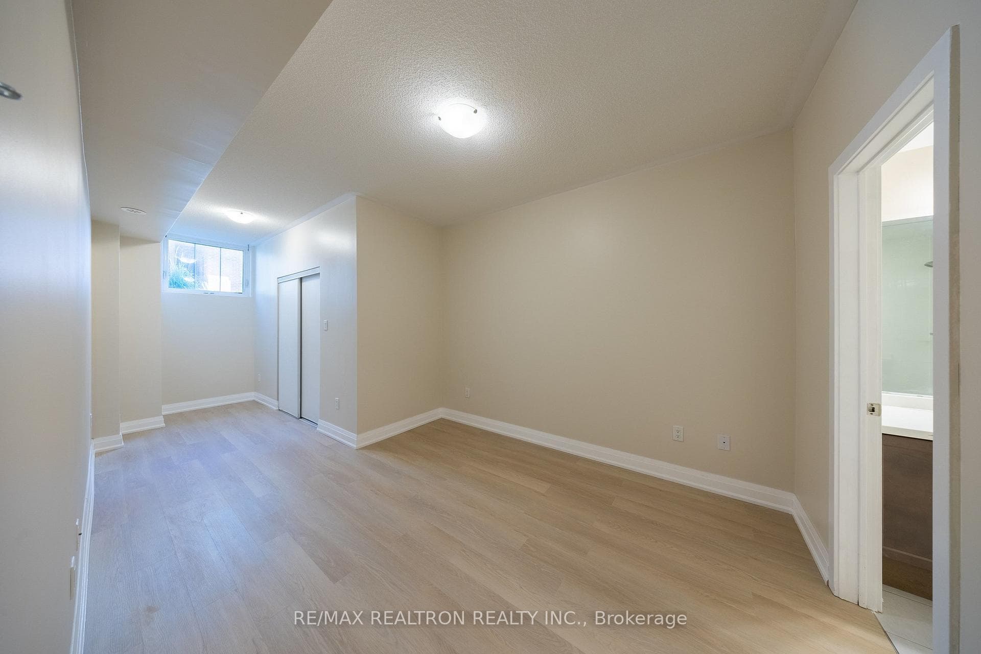 6 Whitaker Way Unit 157 photo 3