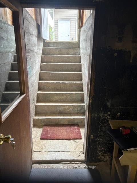 59 Lincoln Avenue photo 16